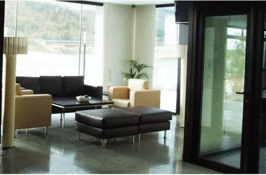 Lobby or reception, Seating Area in Complejo Leo 24H