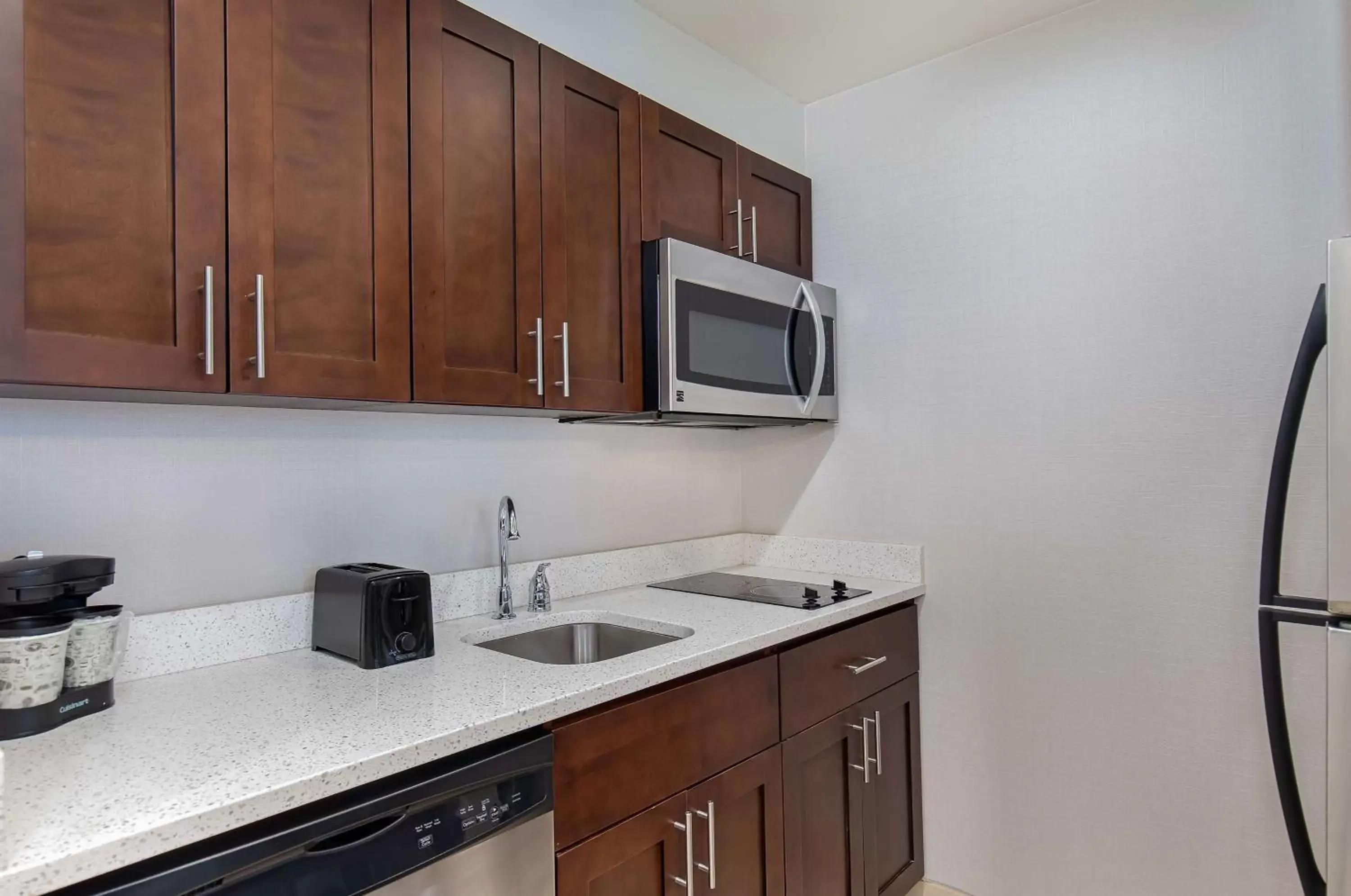 Kitchen or kitchenette, Kitchen/Kitchenette in Homewood Suites Atlanta/Perimeter Center