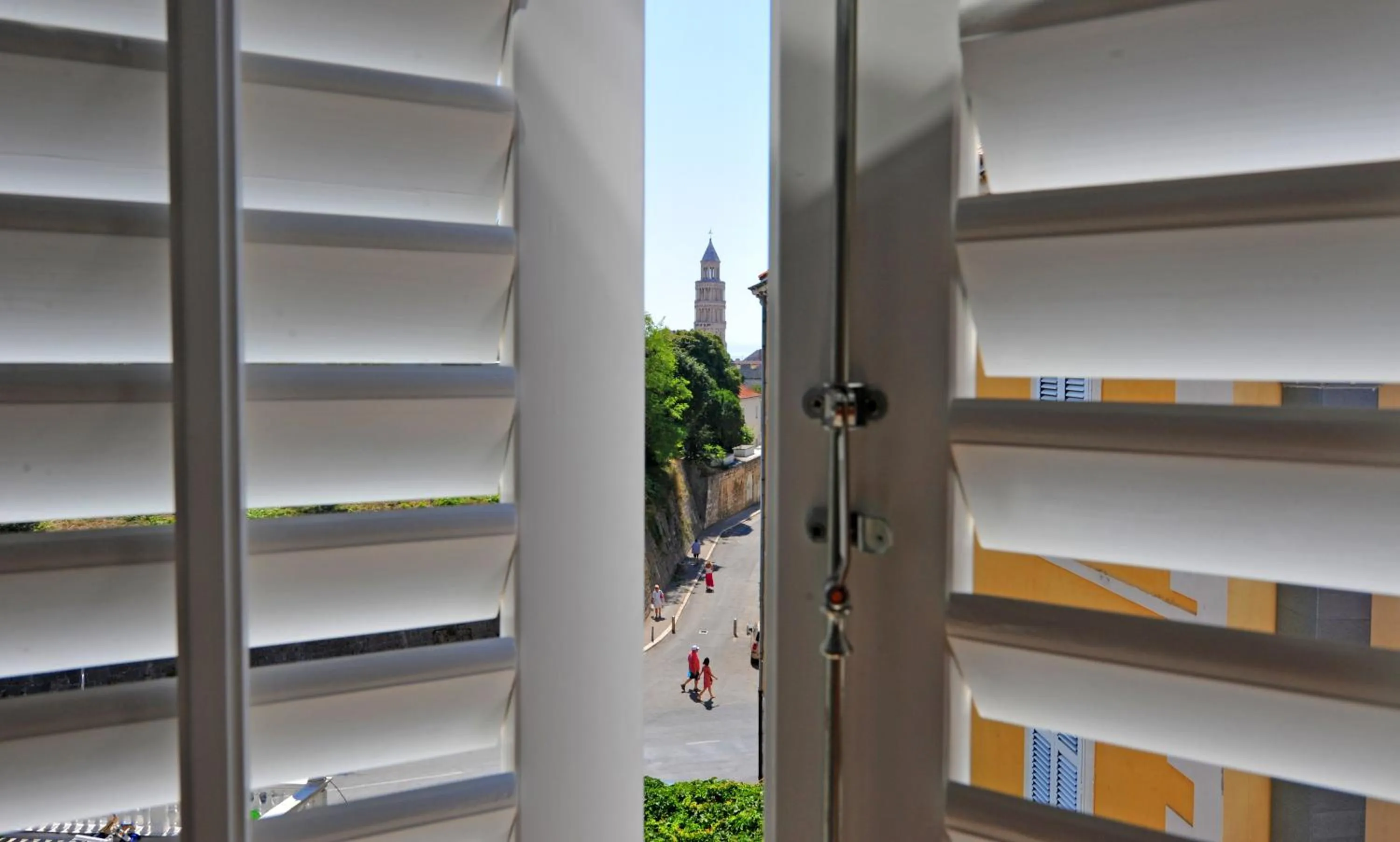 Bed in Luxury Rooms Nirvana