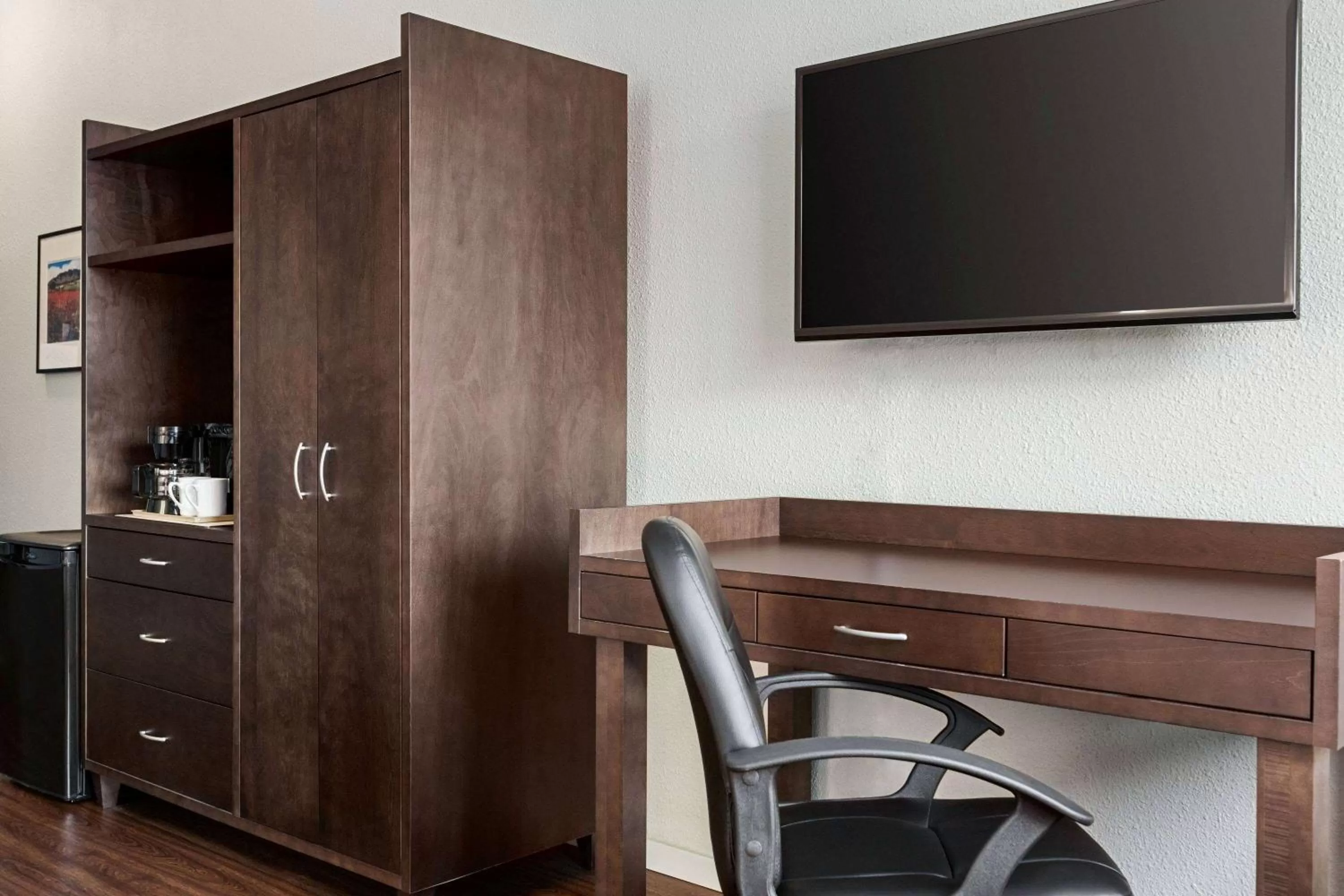 Photo of the whole room in Days Inn by Wyndham Montmagny