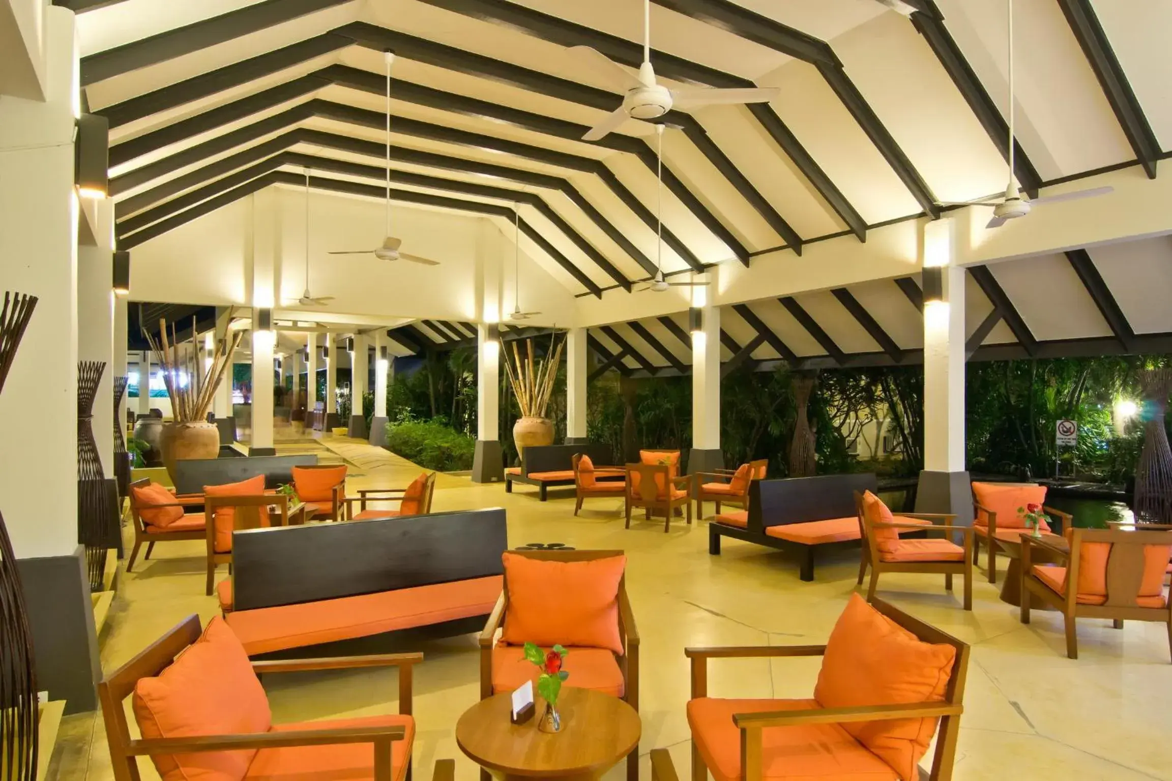 Lobby or reception in Sunshine Garden Resort - SHA Extra Plus