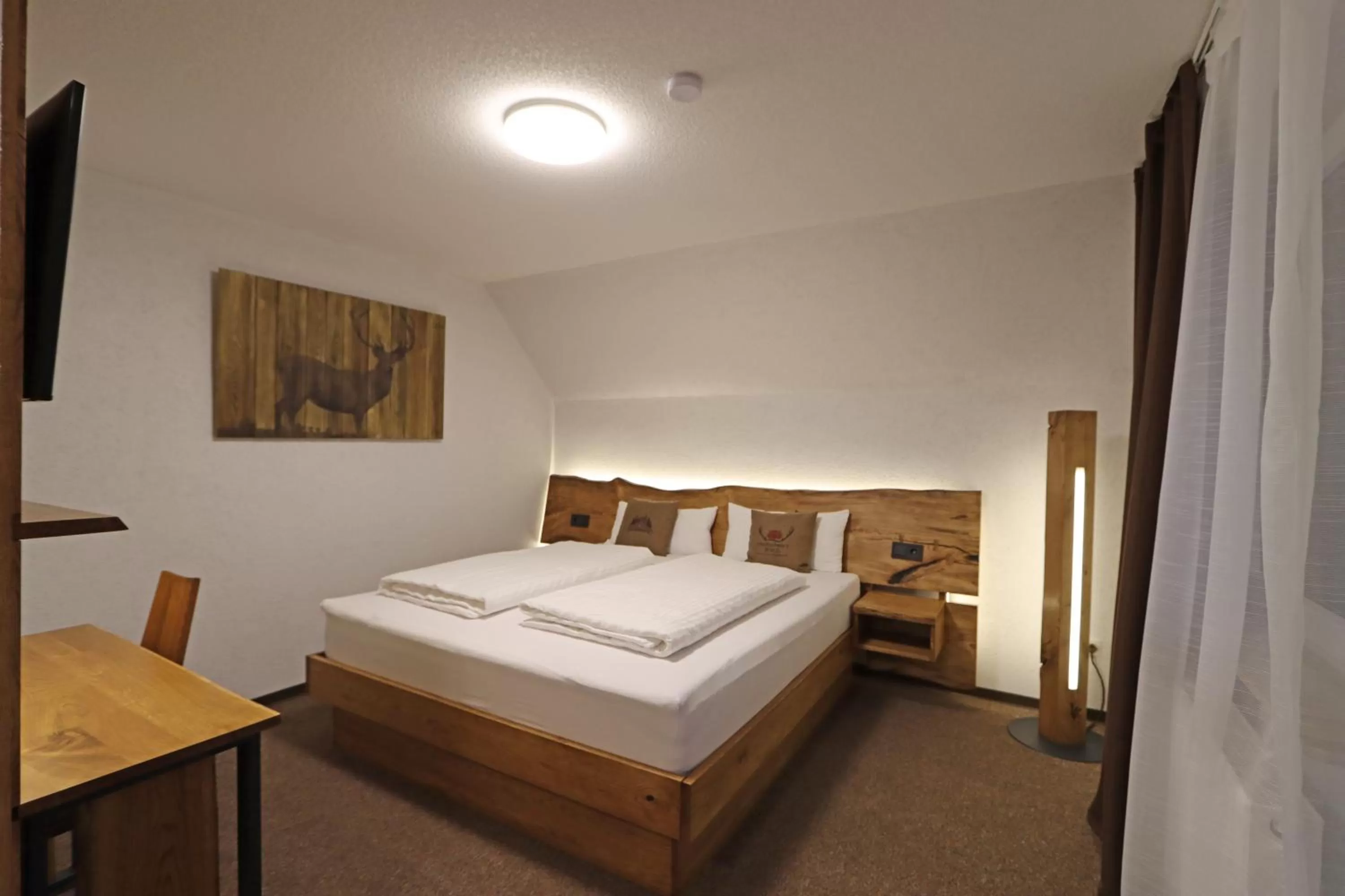 TV and multimedia in Hotel Kreuz Höhengasthof