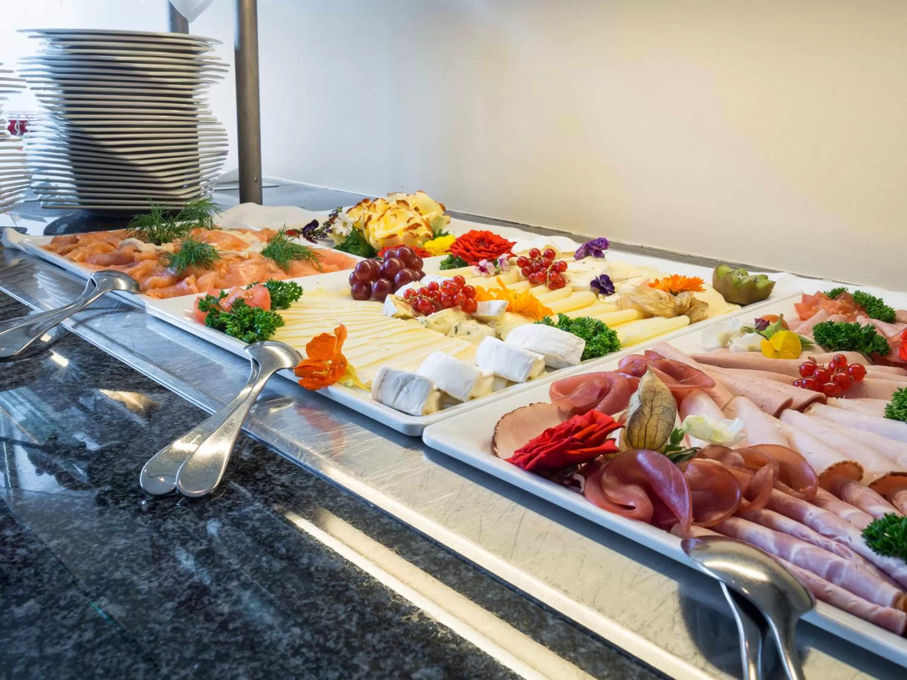 Restaurant/places to eat in Hotel an der Oper