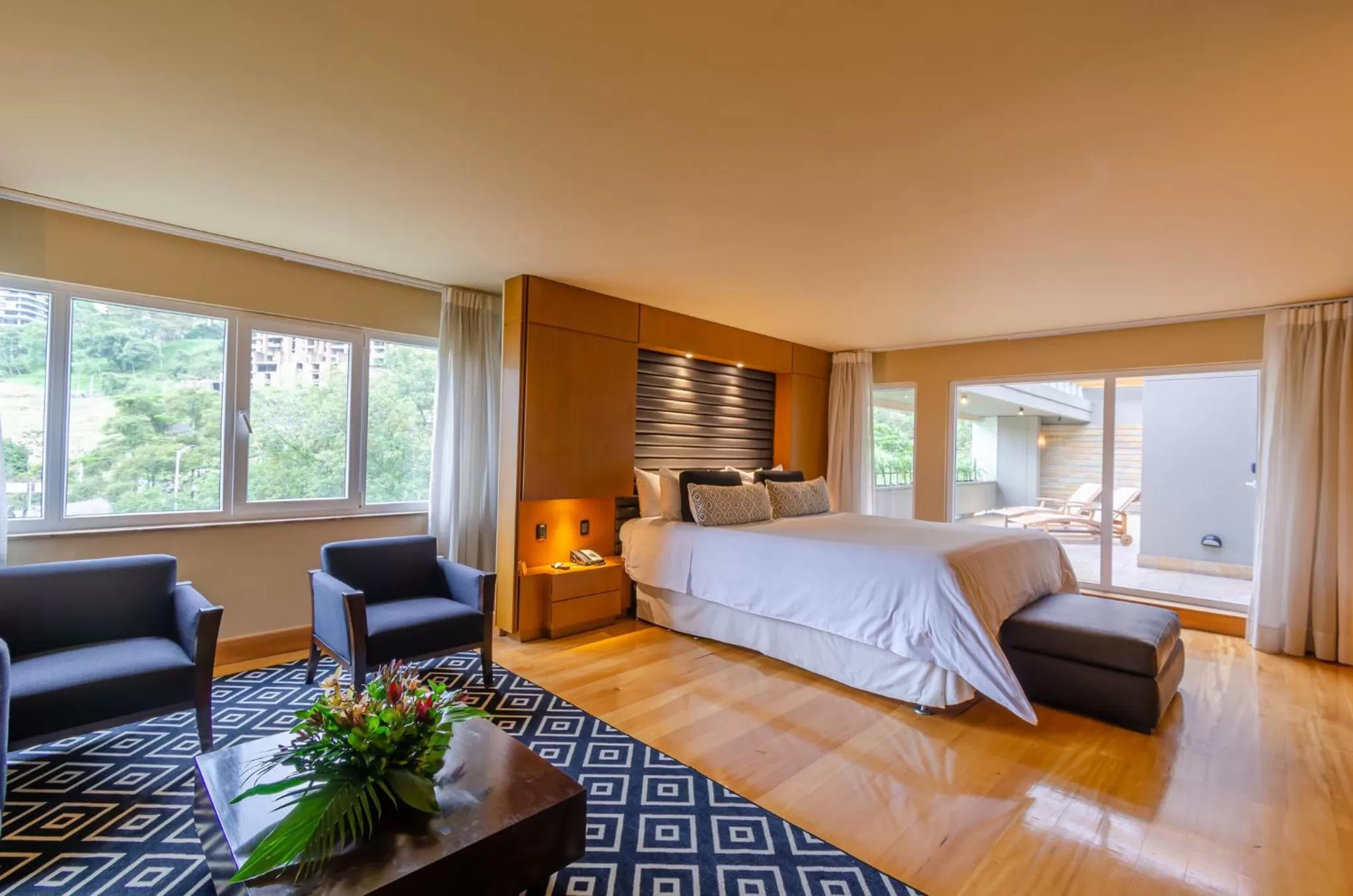 Photo of the whole room, Bed in InterContinental Medellin - Movich by IHG