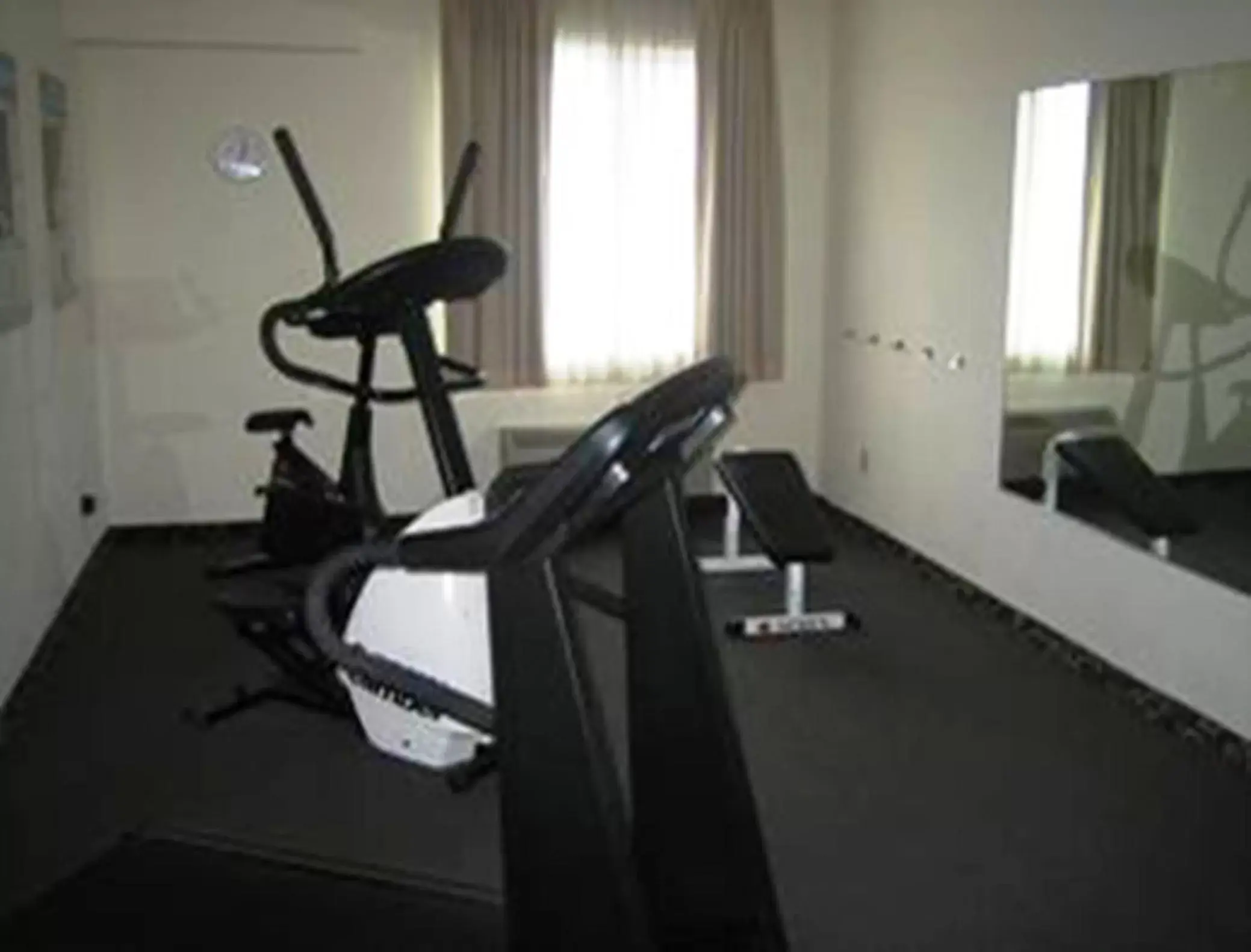 Fitness centre/facilities in Ramada by Wyndham Williams Fitness centre/facilities in Ramada by Wyndham Williams