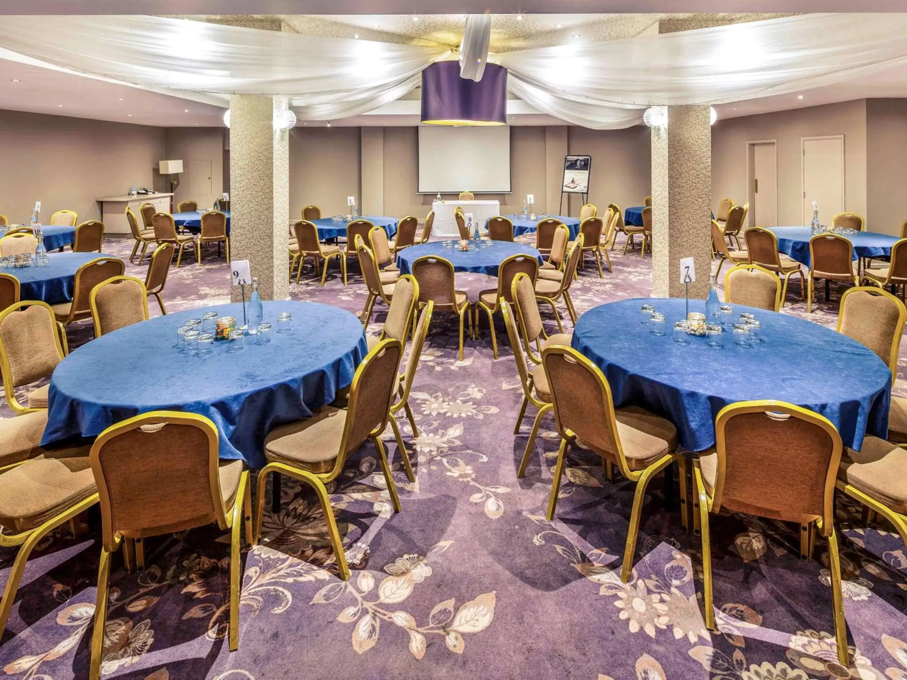 On site, Banquet Facilities in Mercure Maidstone Great Danes Hotel