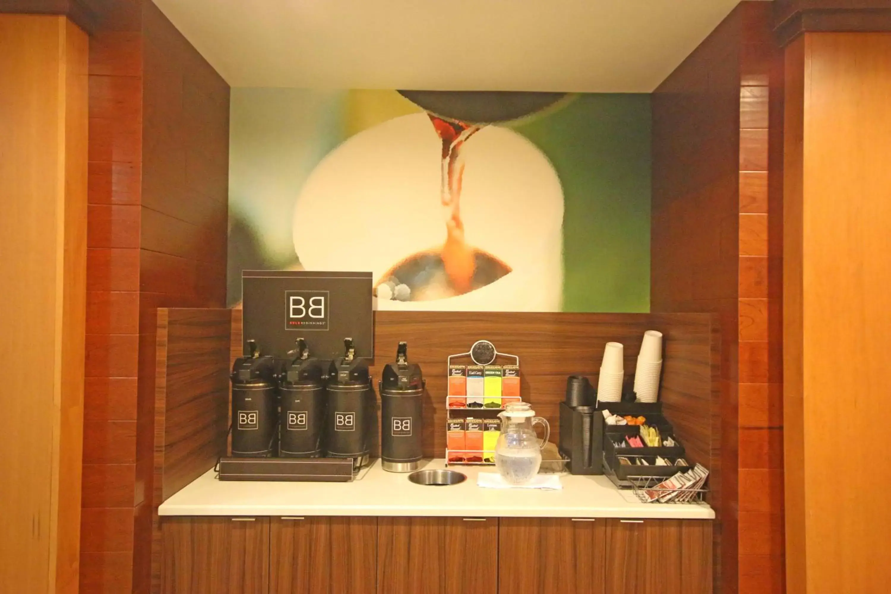 Coffee/tea facilities in Fairfield Inn & Suites by Marriott Aiken