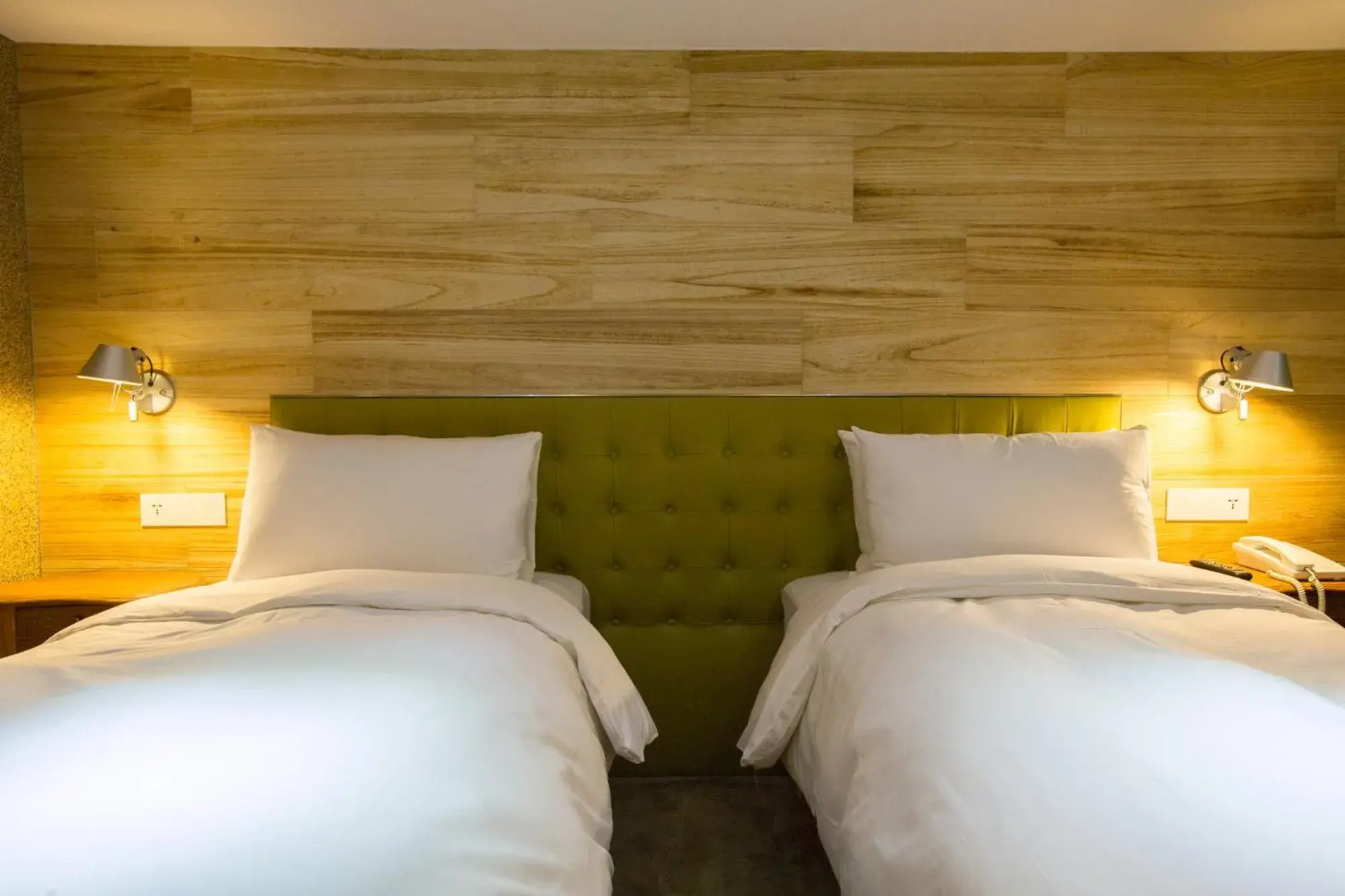 bunk bed, Bed in Inhouse Hotel Taichung