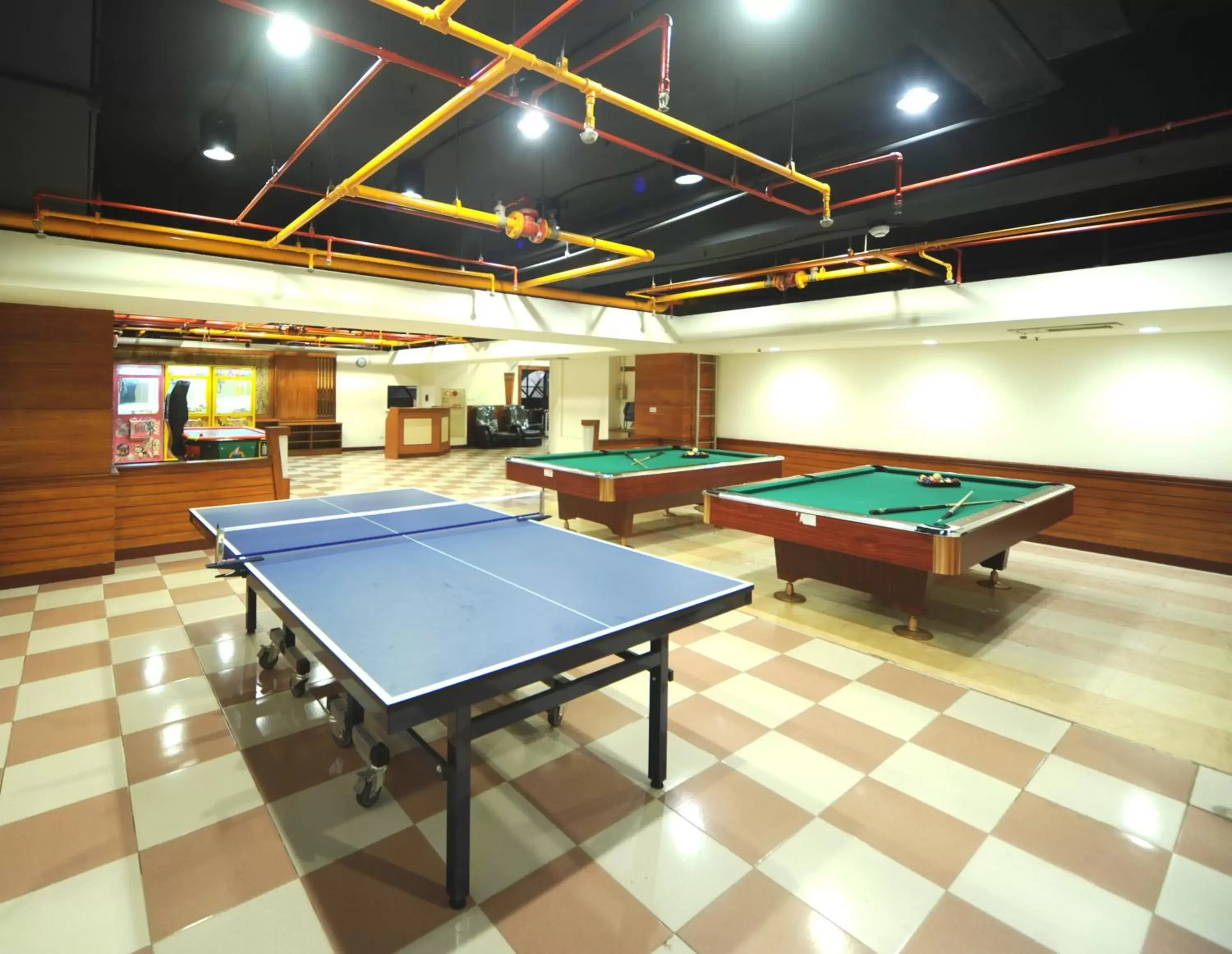 Billiard, Table Tennis in Kenting Holiday Hotel