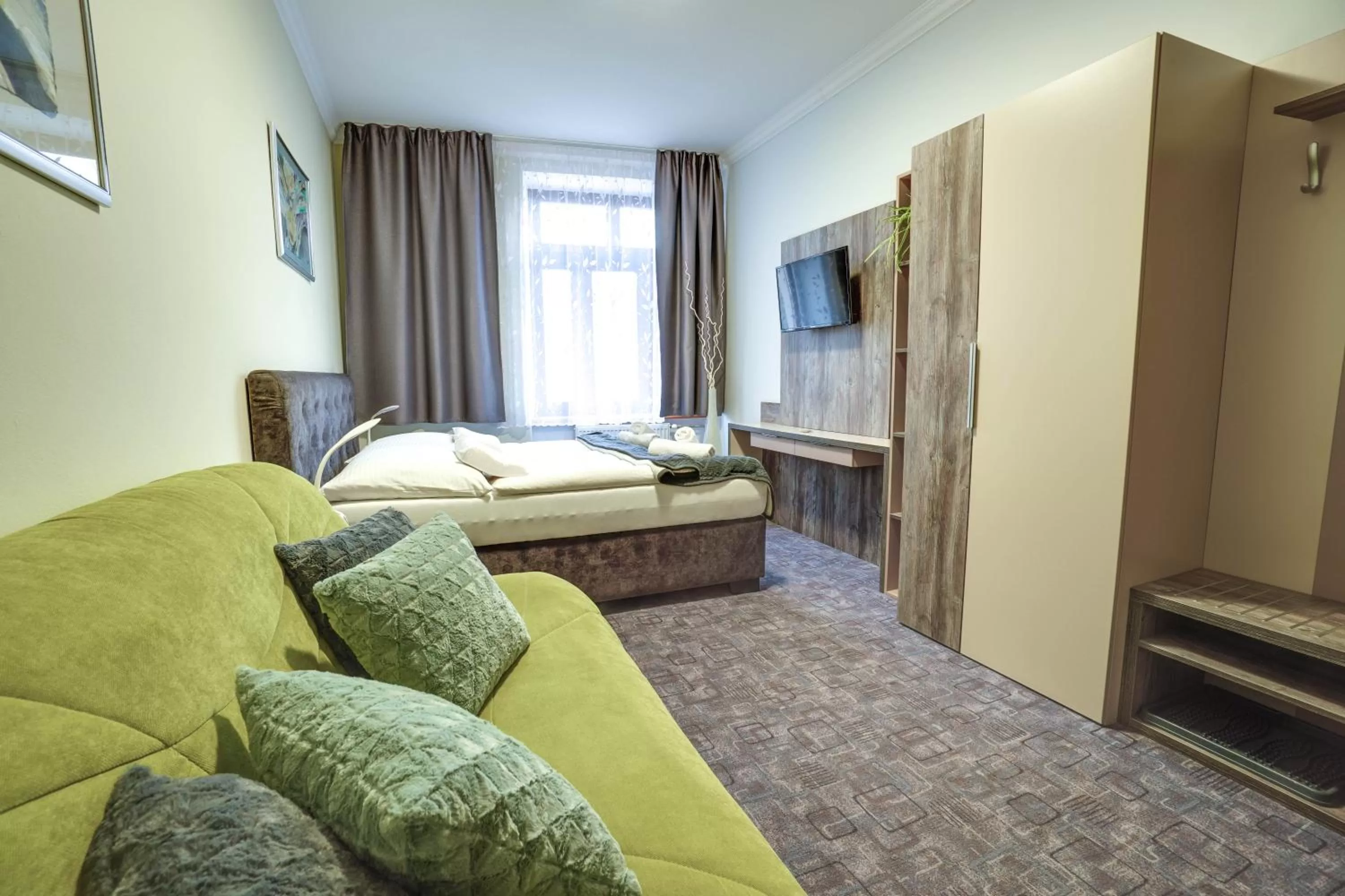 Business Double Room with Sofa Bed - single occupancy in Penzión Hradbová Old Town Residence & SPA