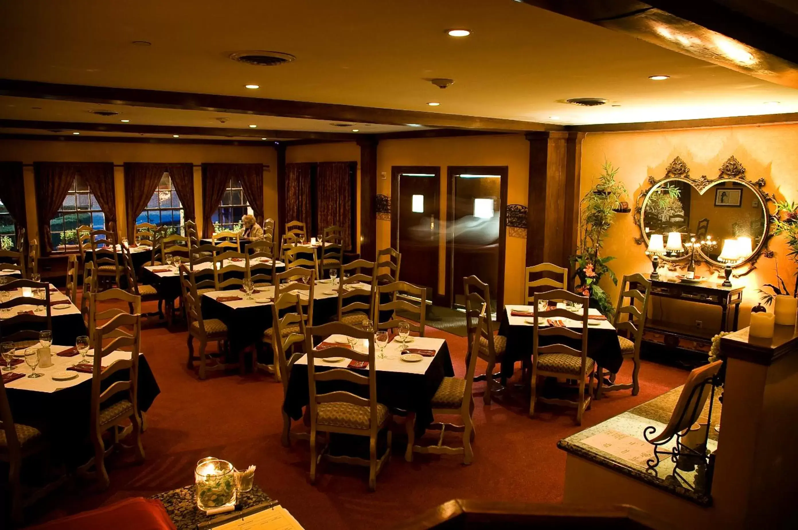 Restaurant/Places to Eat in Glen Tavern Inn