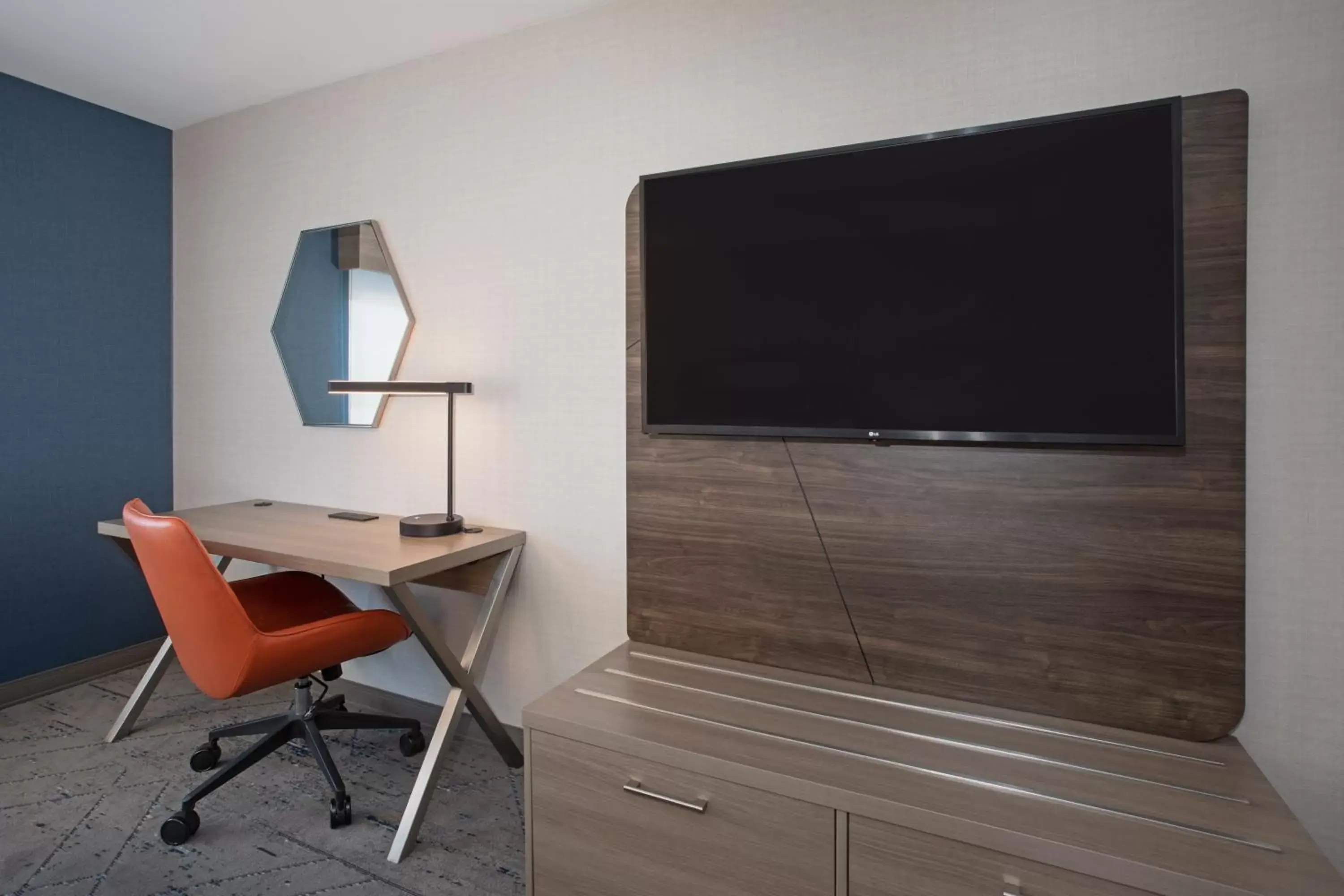 Photo of the whole room, TV/Entertainment Center in Holiday Inn Express Hotel & Suites Grand Junction, an IHG Hotel