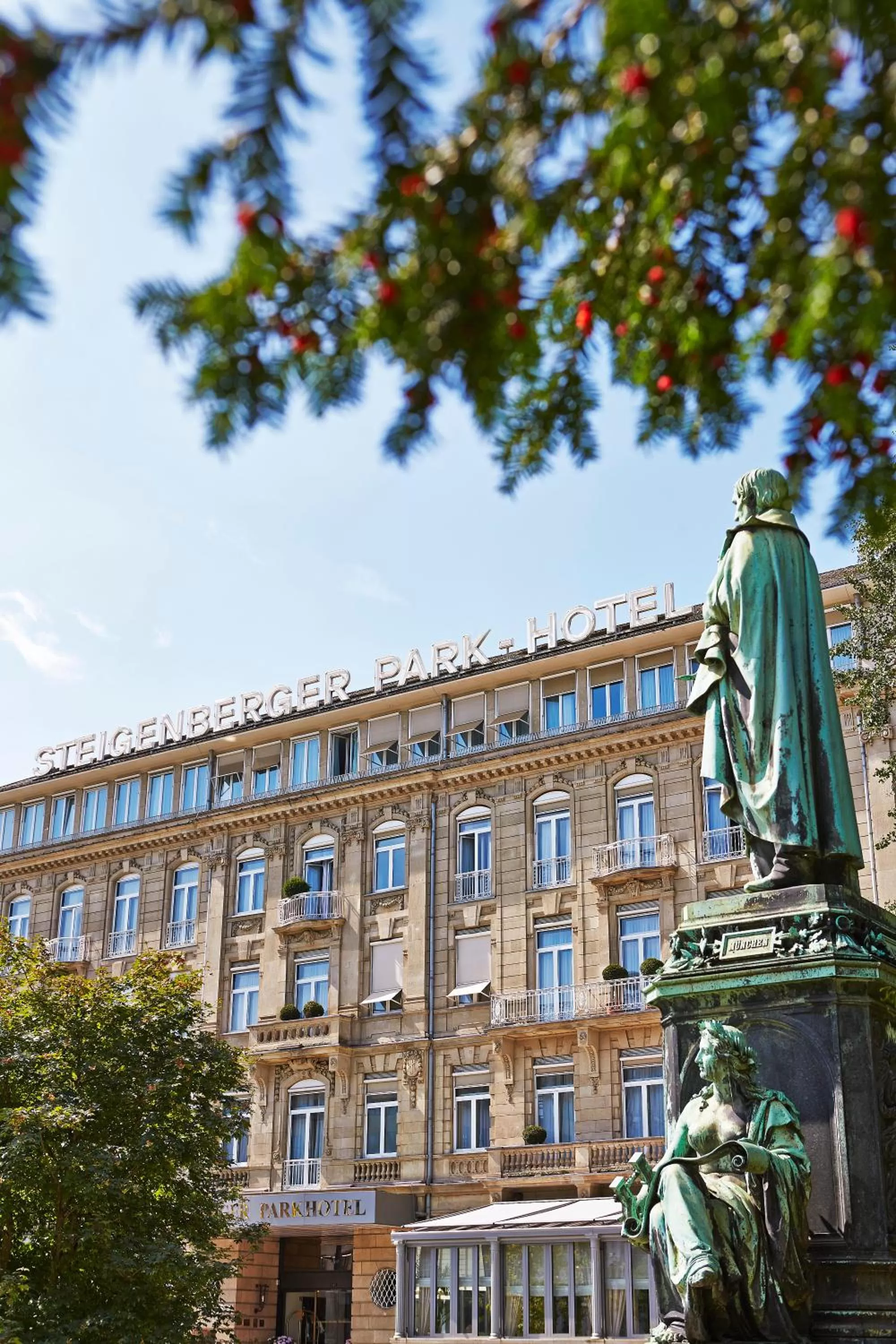 Property building in Steigenberger Icon Parkhotel Düsseldorf