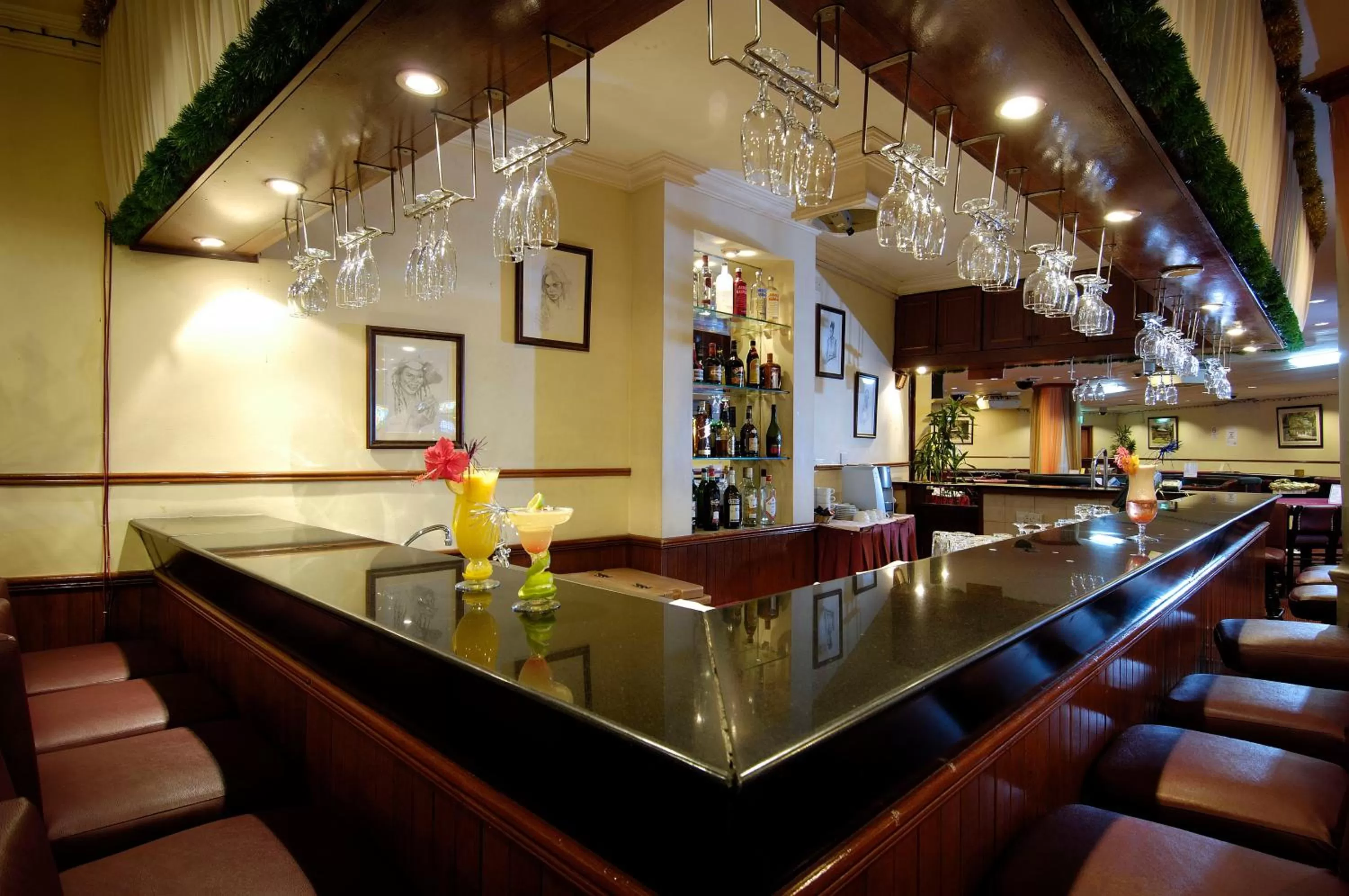 Lounge or bar in Berjaya Beau Vallon Bay Resort & Casino