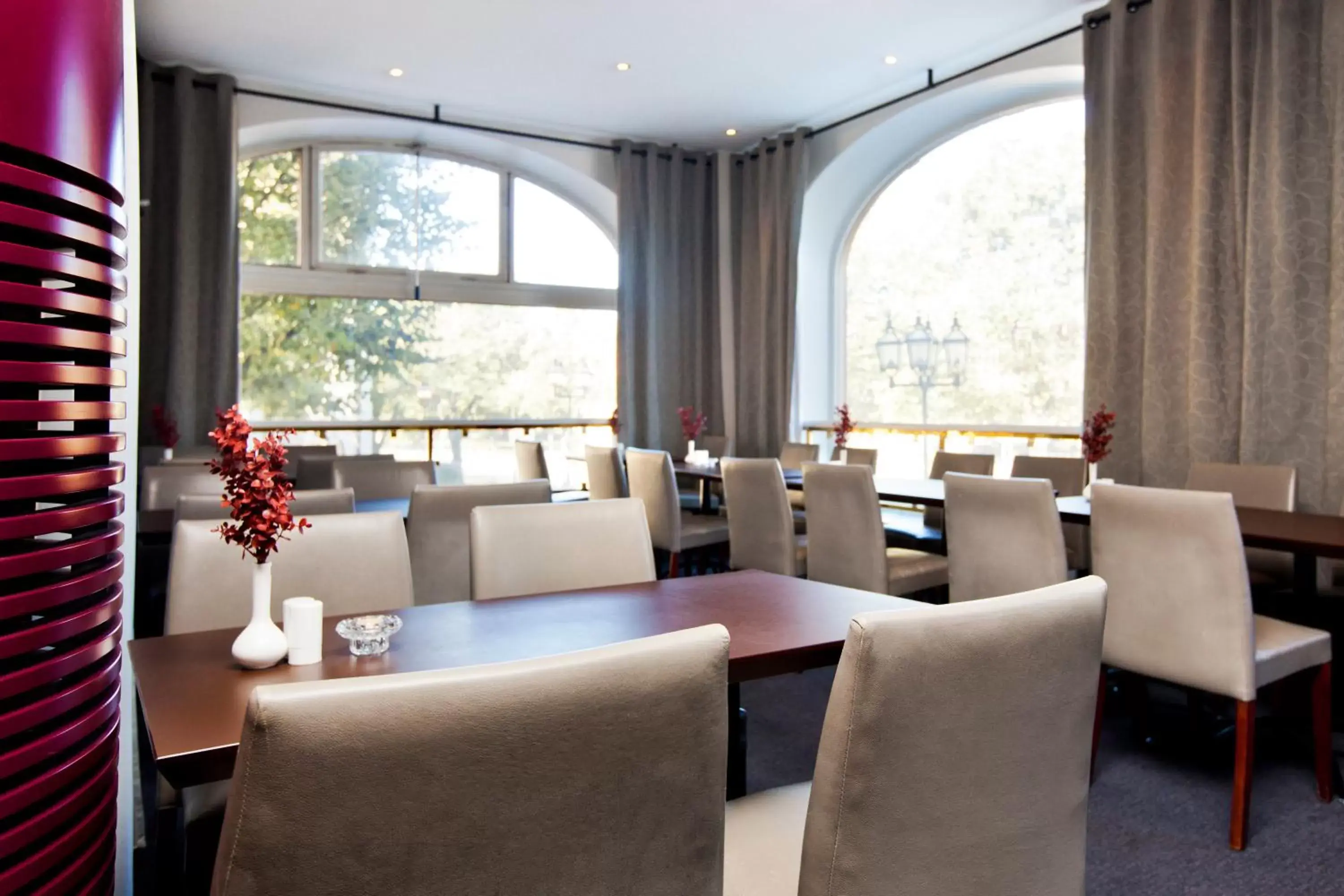 Area and facilities, Restaurant/Places to Eat in Elite Stora Hotellet Örebro