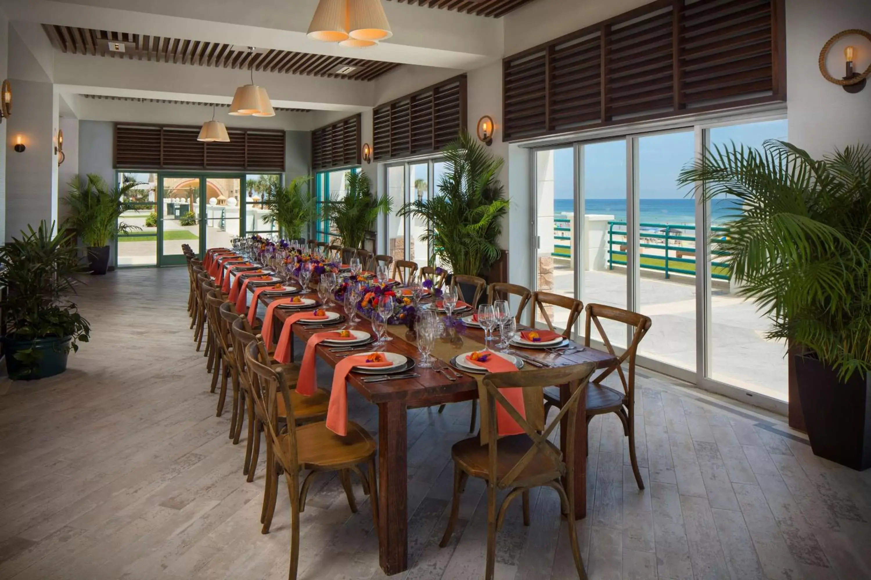 Dining area, Restaurant/Places to Eat in Hilton Daytona Beach Resort