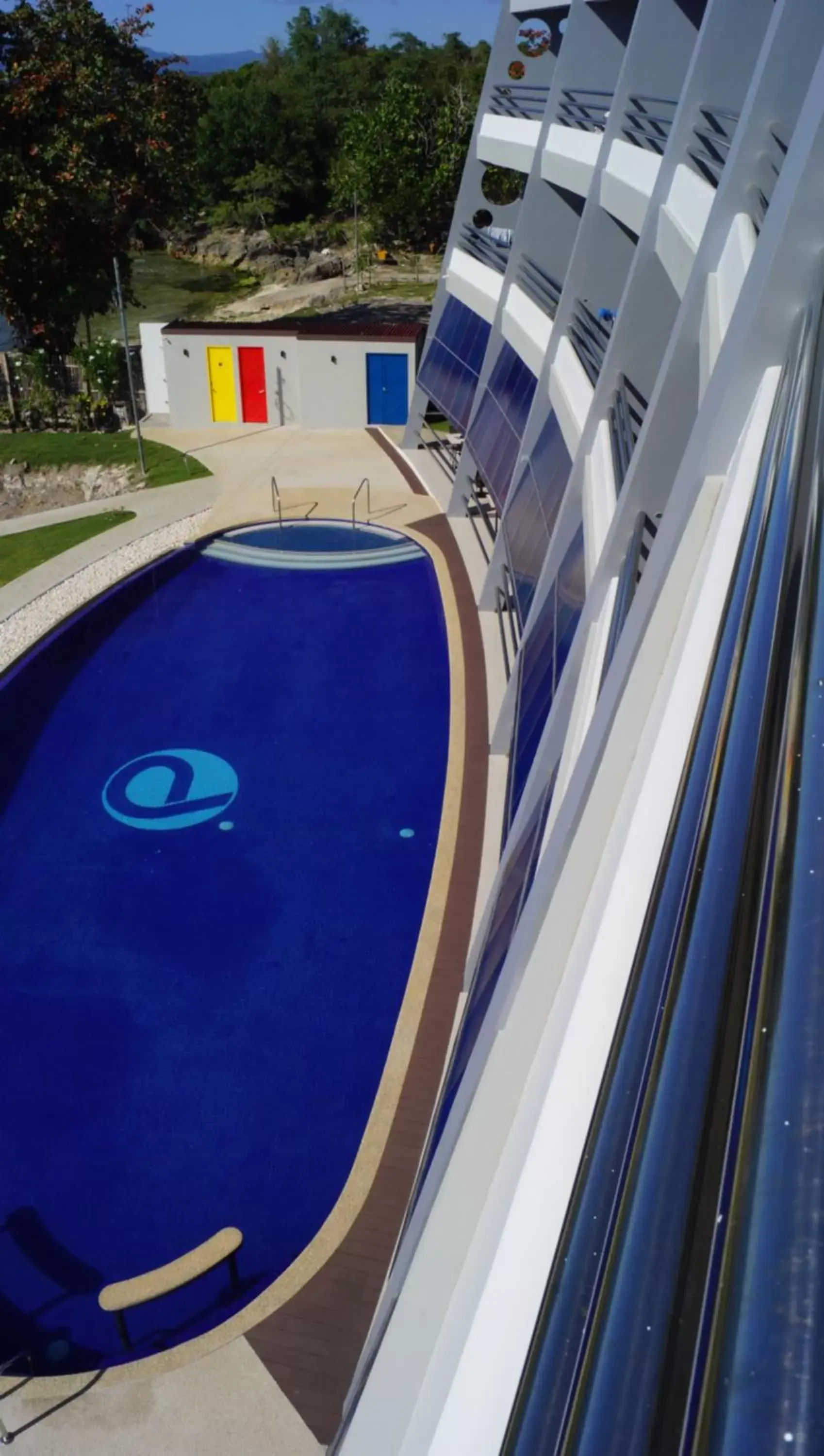 Swimming pool in Panglao Sea Resort - Tangnan Swimming pool in Panglao Sea Resort - Tangnan