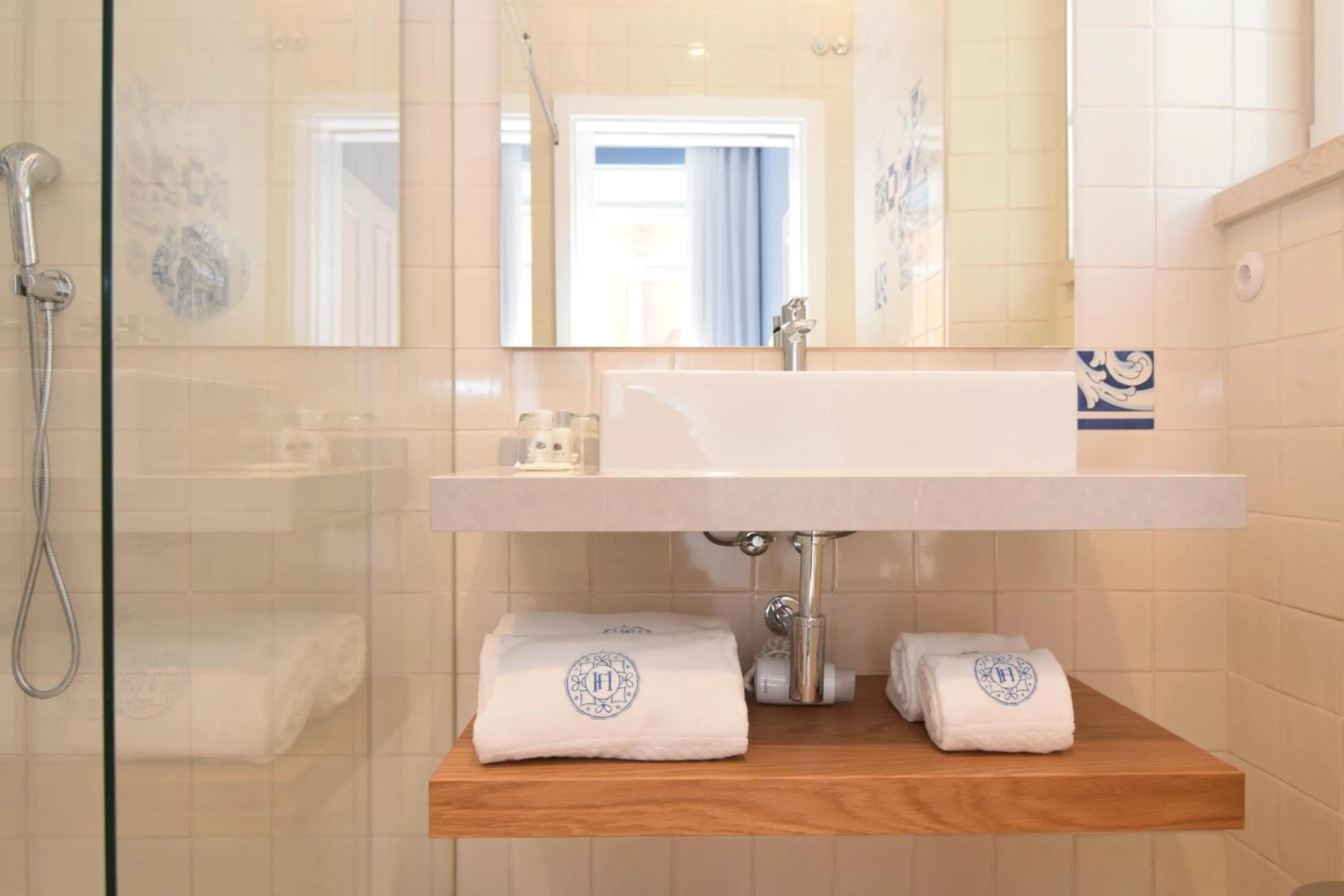 Bathroom in Hotel Florescente