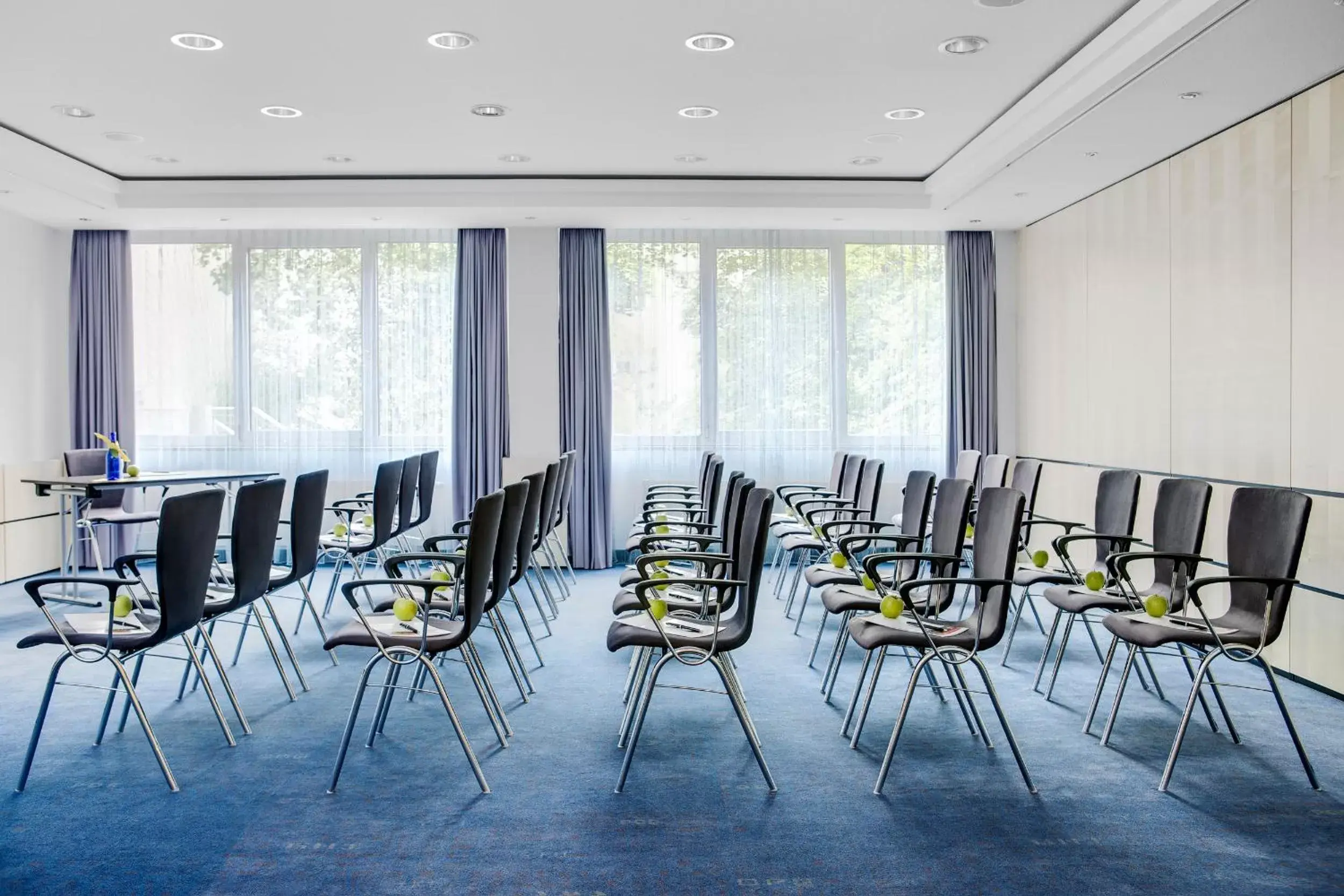 Business facilities in IntercityHotel Wien