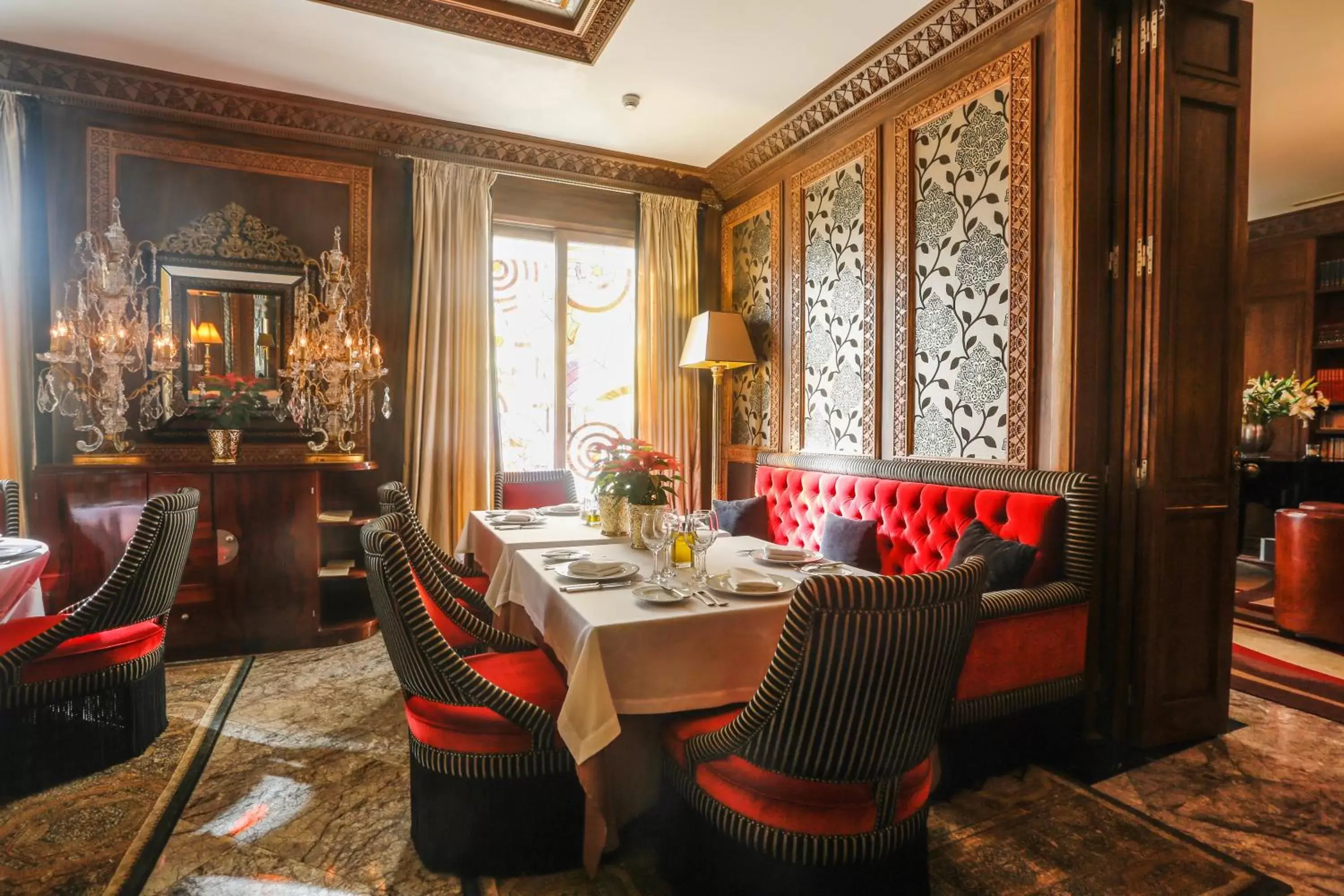 Restaurant/Places to Eat in Hôtel particulier Le DOGE - Relais & Châteaux