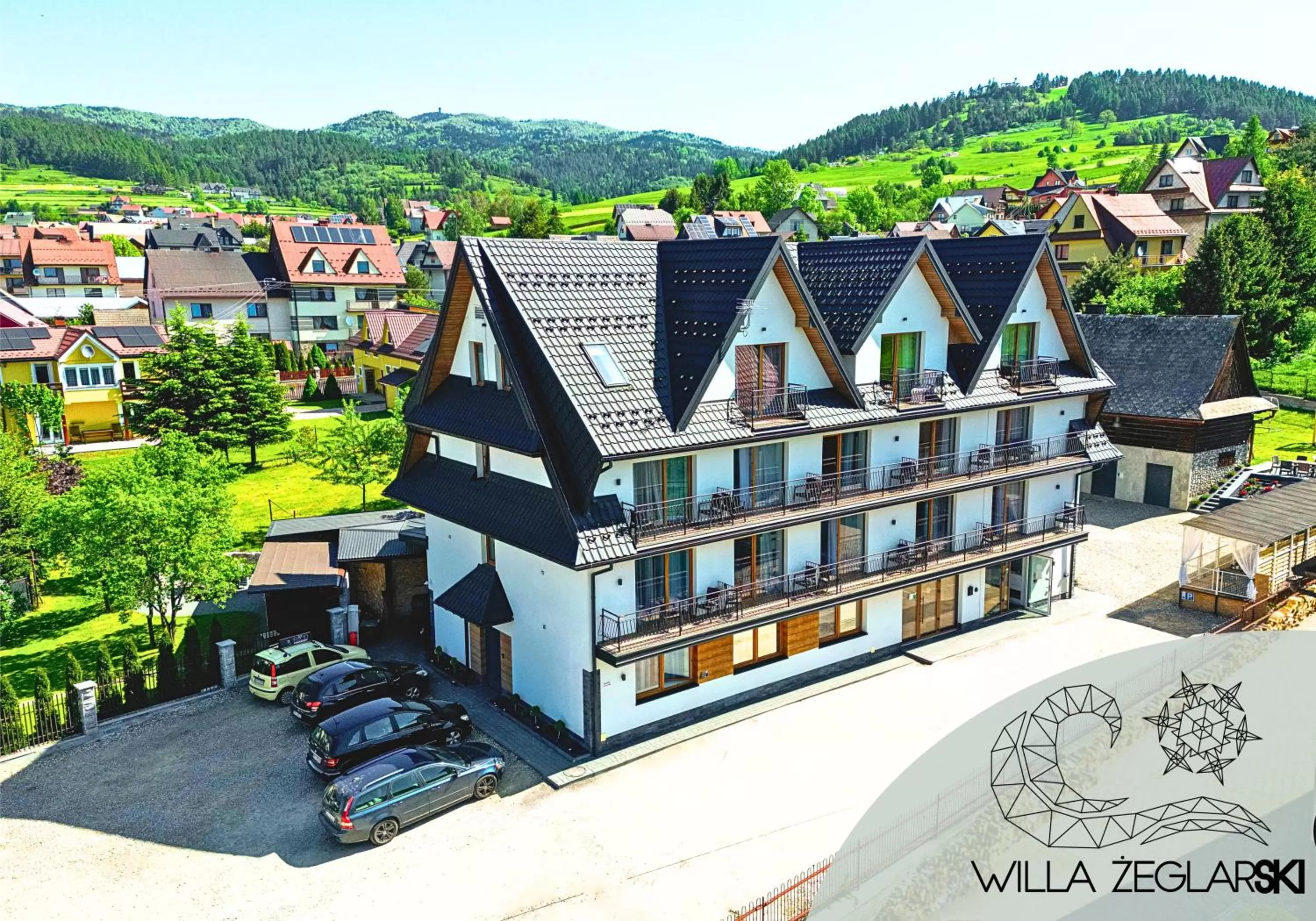 Property building in Willa ŻeglarSki