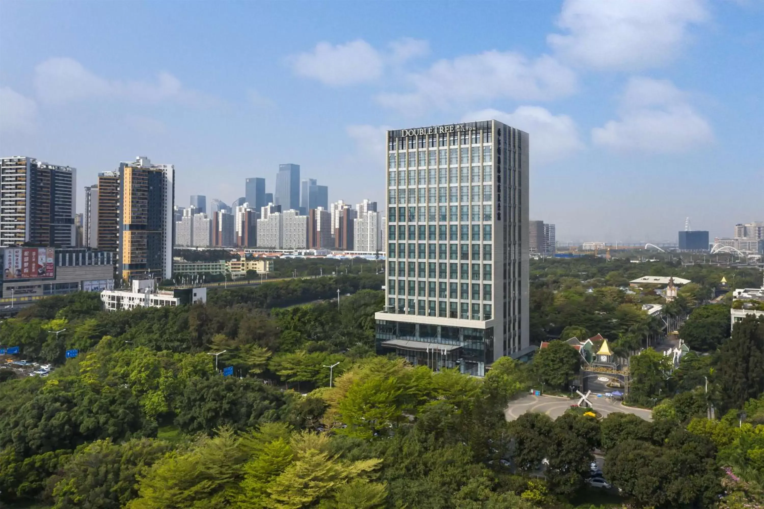 Property building in DoubleTree By Hilton Shenzhen Nanshan Hotel & Residences