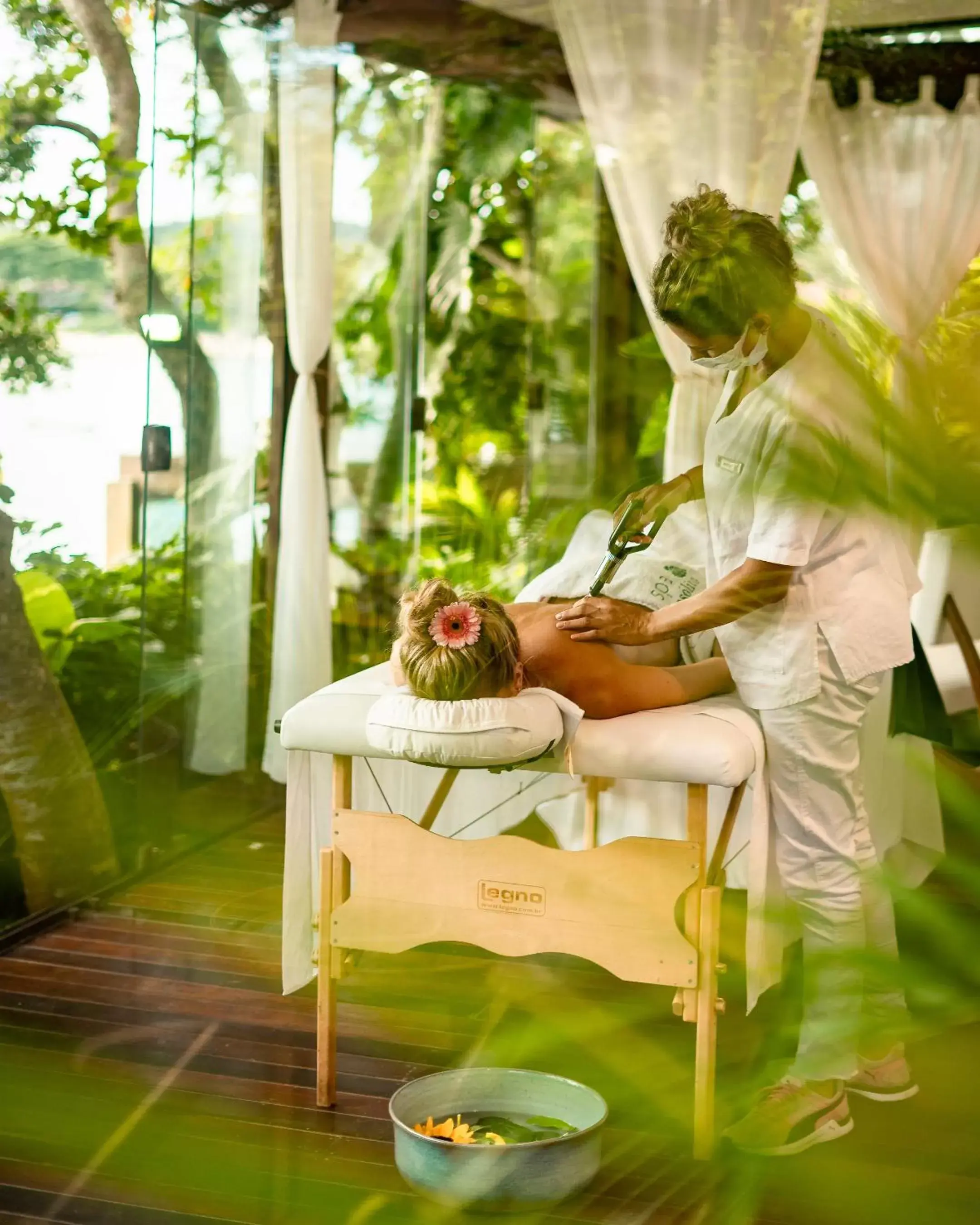 Massage in Insólito Boutique Hotel & Spa