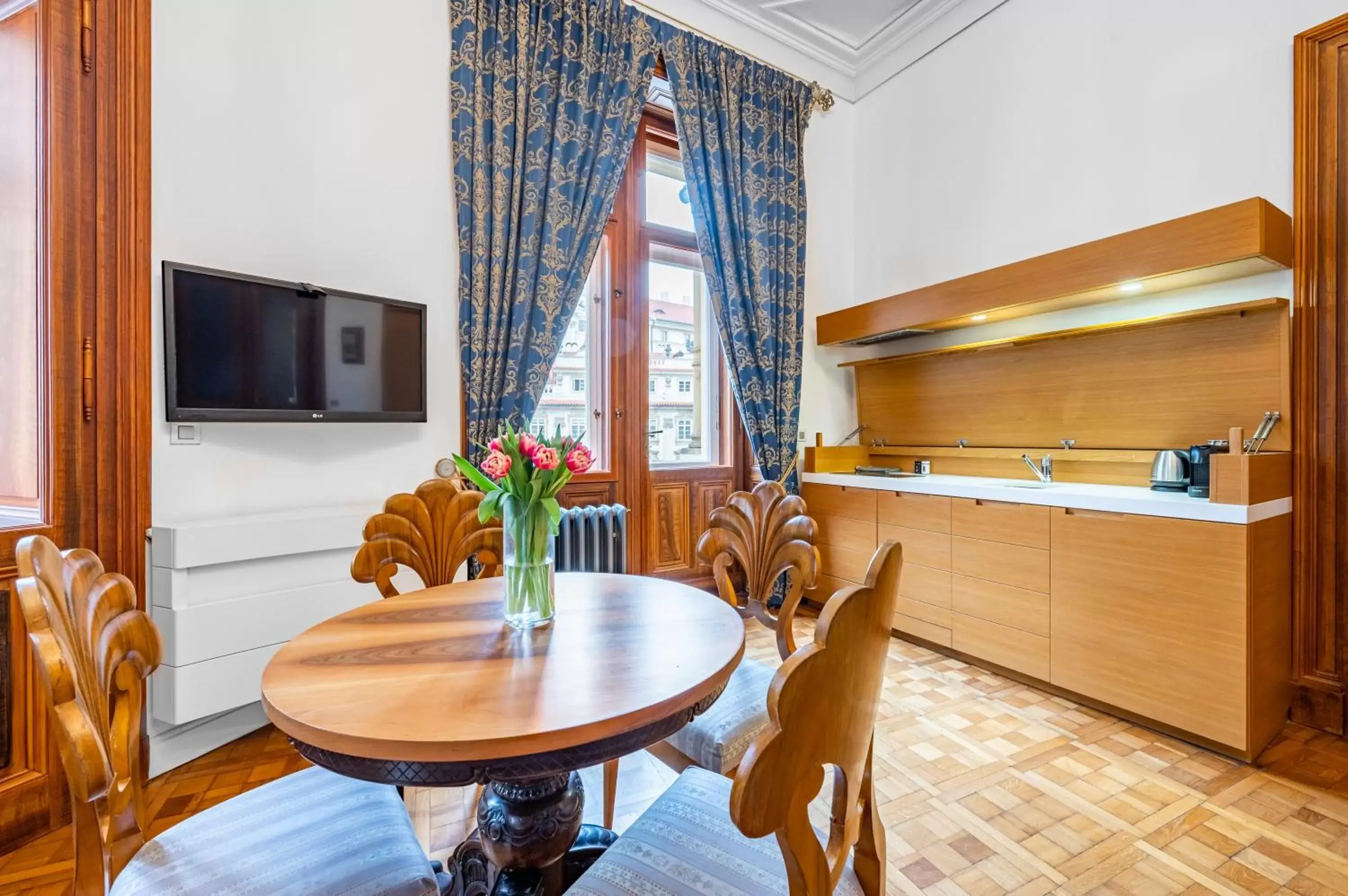 Kitchen or kitchenette, Dining Area in Malostranská Residence