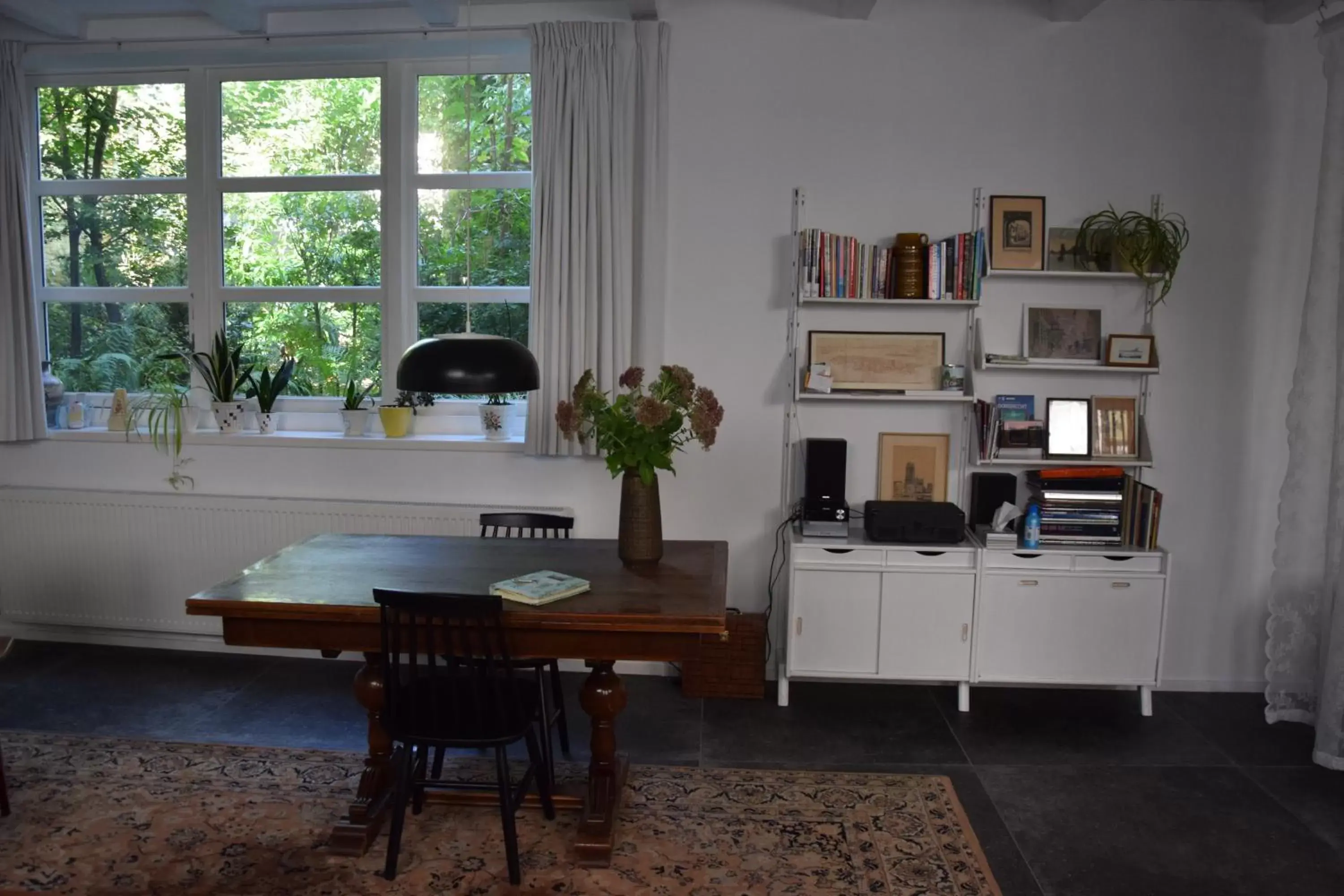 Dining Area in Villa Conti