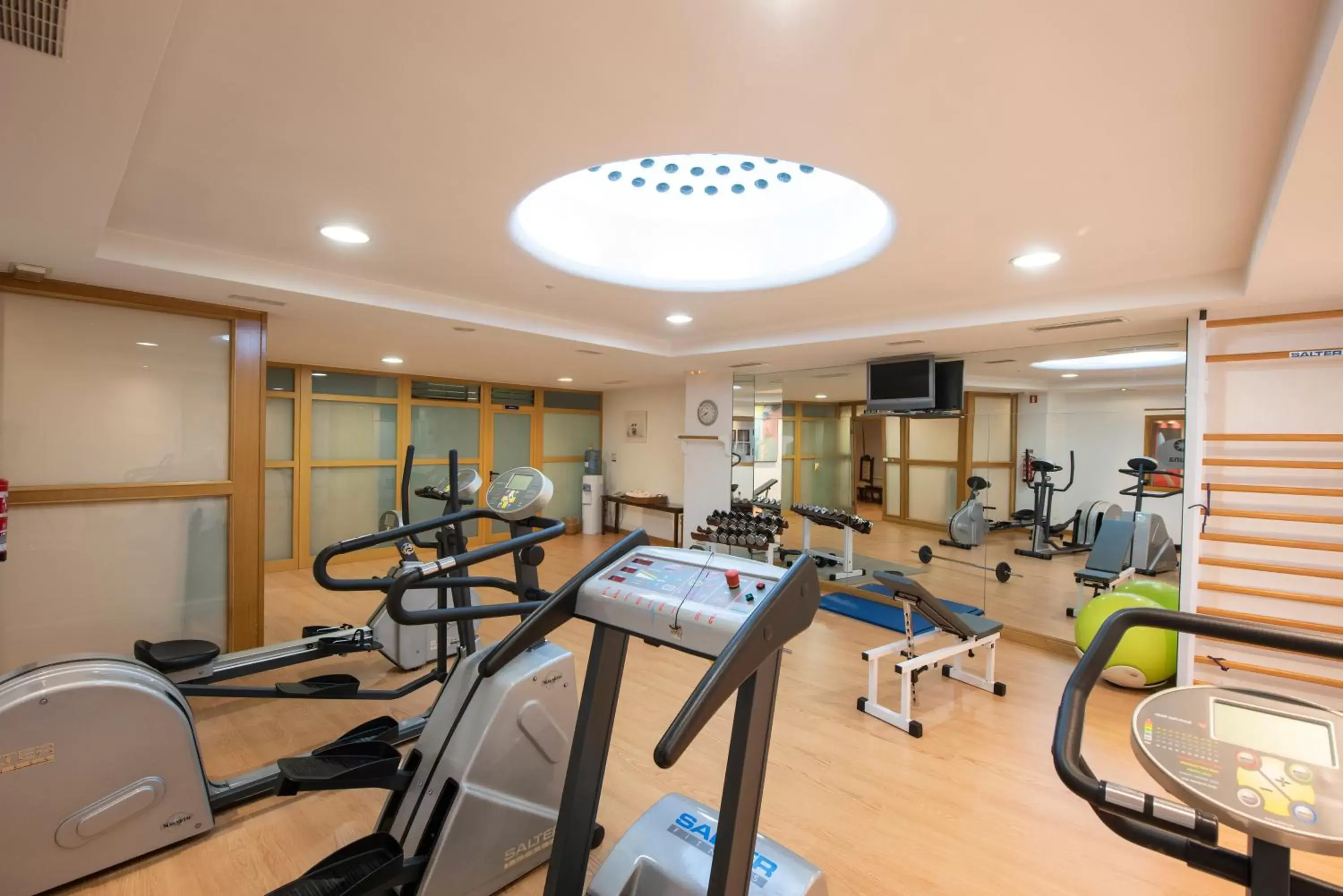 Fitness centre/facilities in Eurostars Araguaney Fitness centre/facilities in Eurostars Araguaney