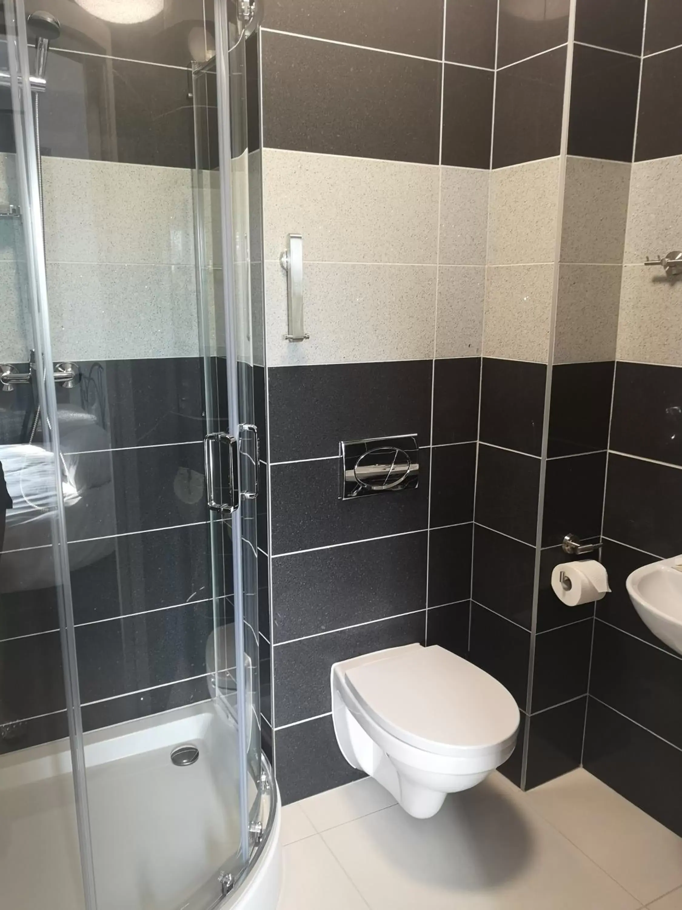 Standard Twin Room in Leon's Rooms Standard Twin Room in Leon's Rooms