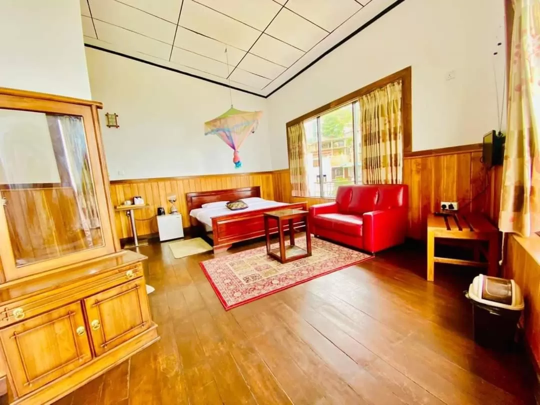 Bed in Srilak View Holiday Inn