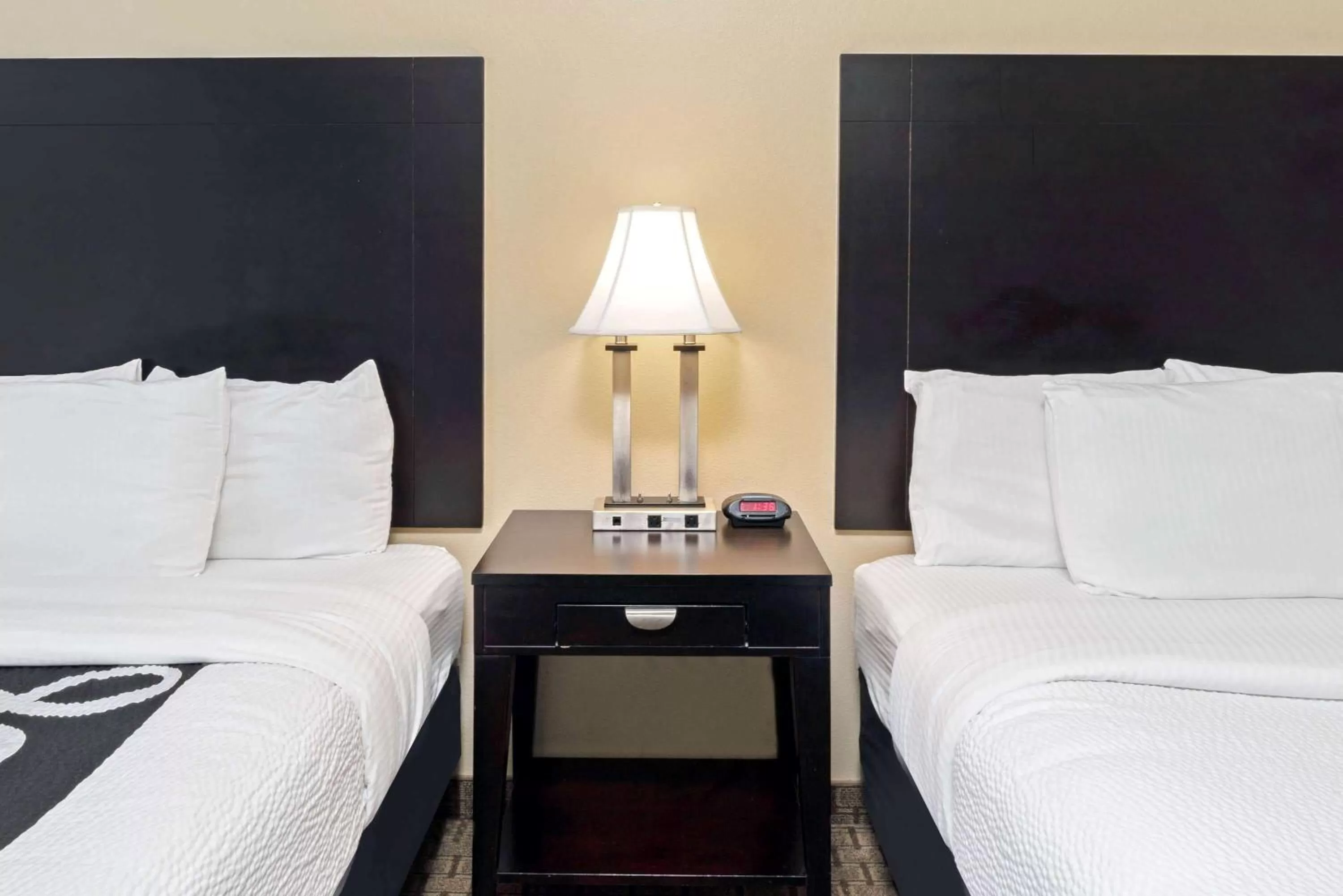 Photo of the whole room, Bed in La Quinta by Wyndham Morgan City