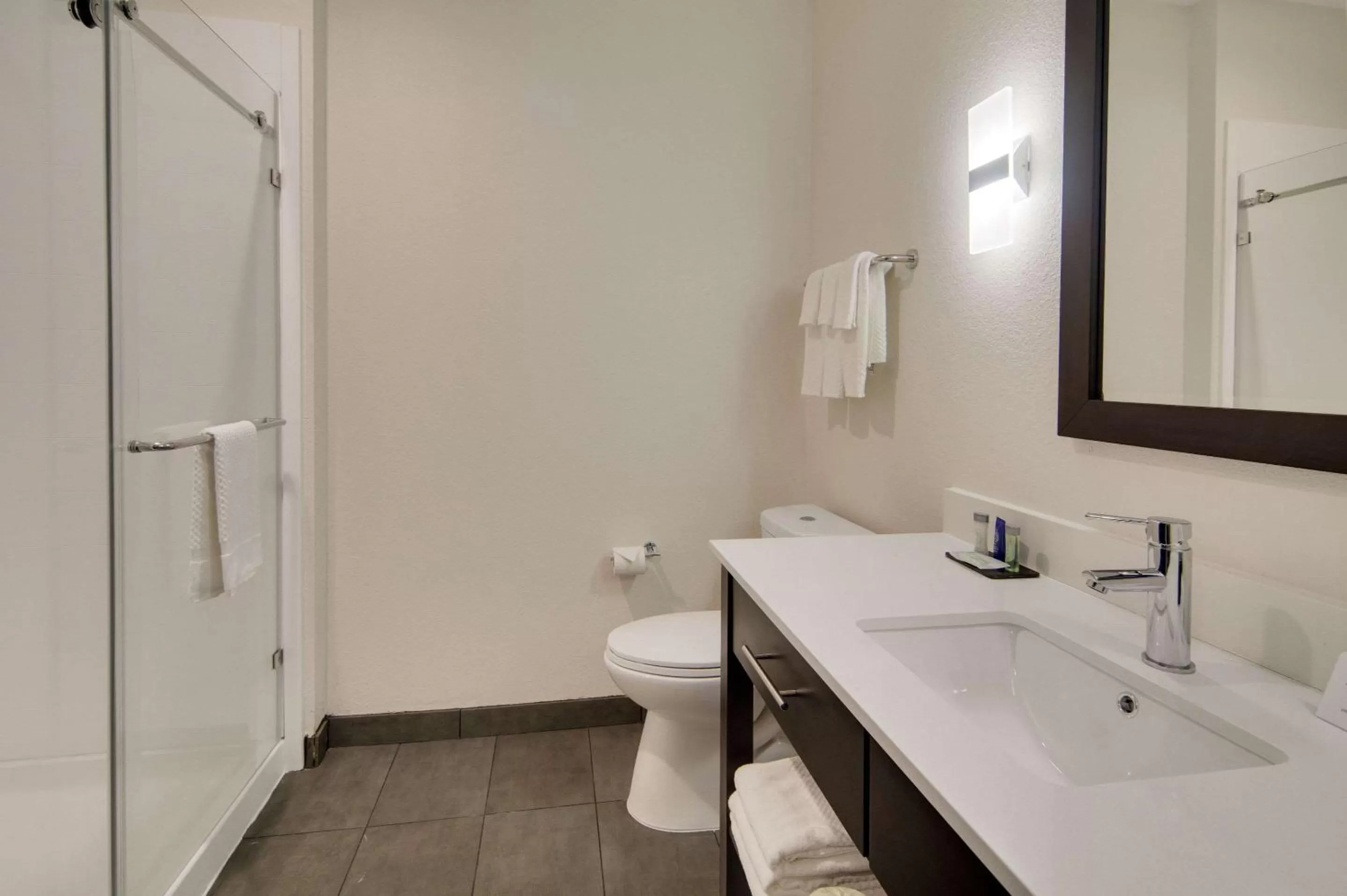 Bathroom in Sleep Inn Dallas Northwest - Irving
