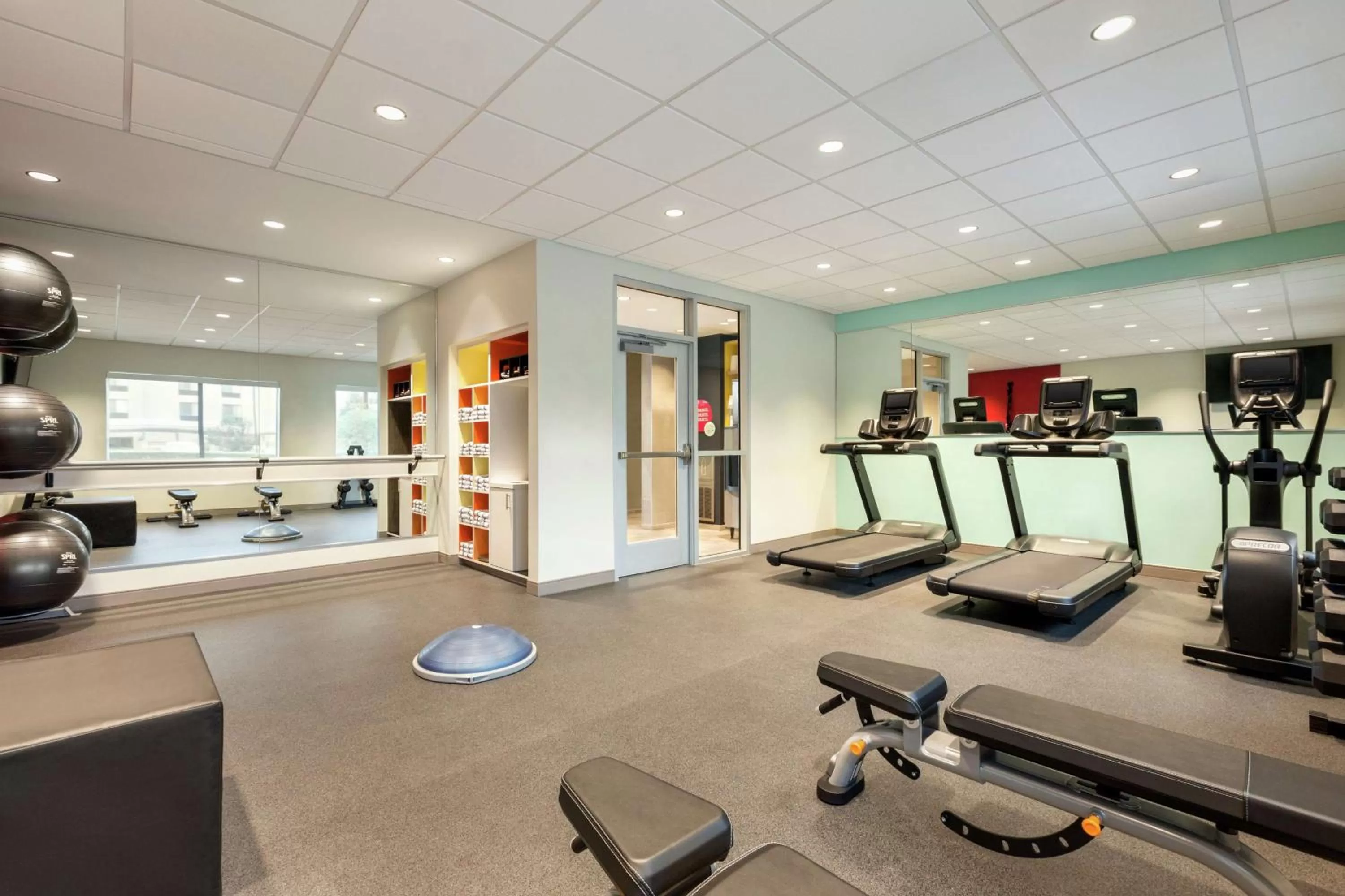 Fitness centre/facilities in Tru By Hilton Wichita Northeast
