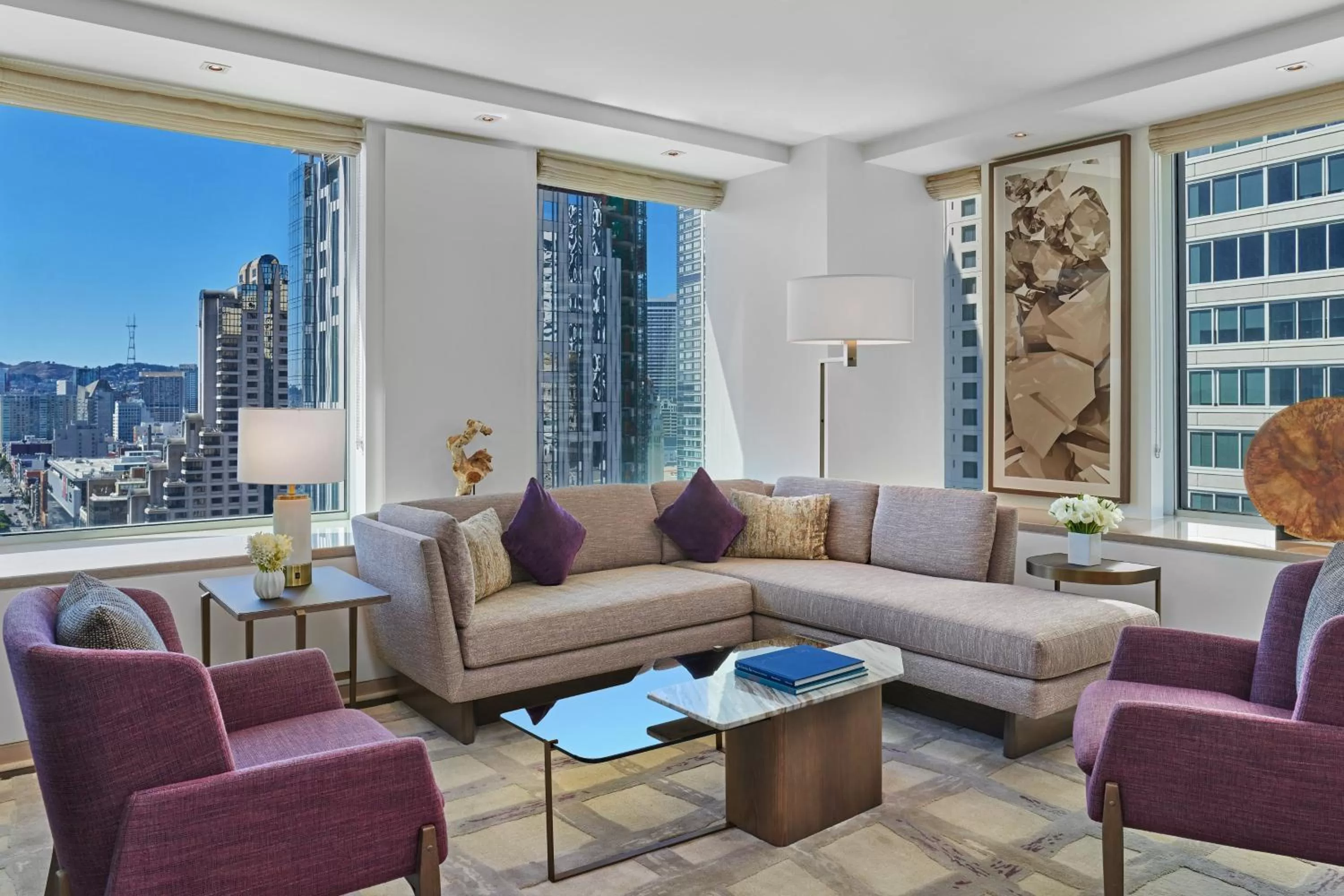 Living room in The St. Regis San Francisco
