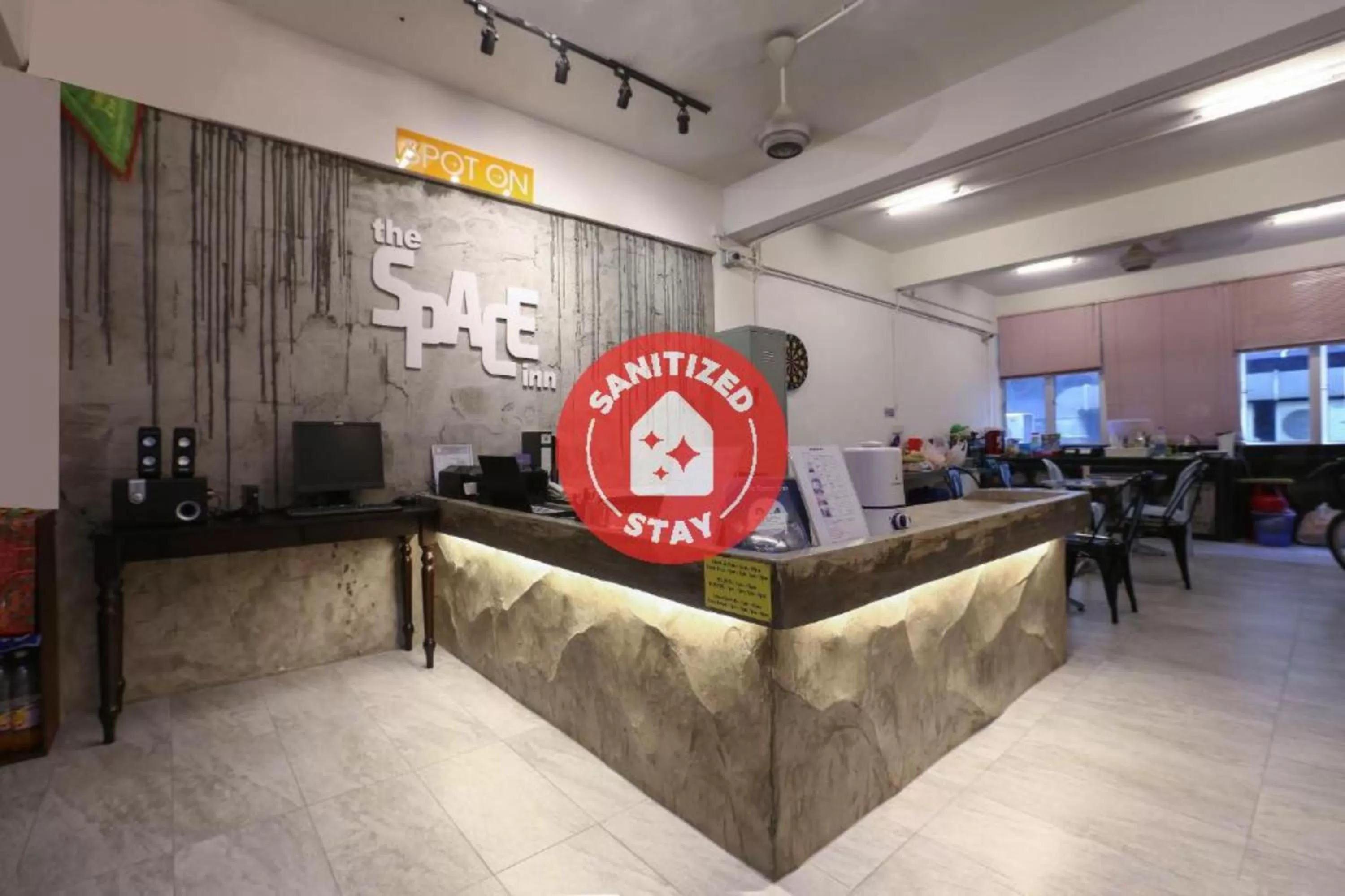 SPOT ON 90587 The Space Inn