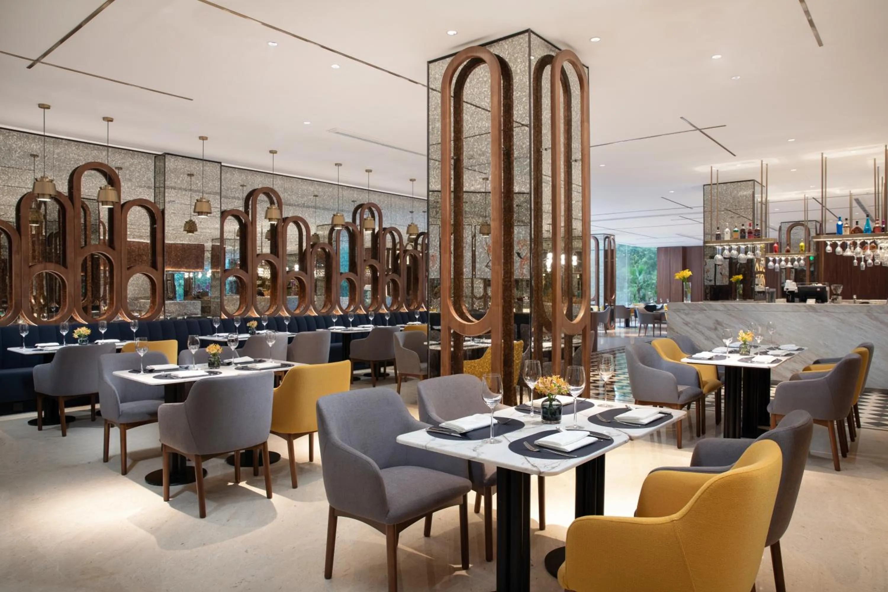 Restaurant/places to eat in voco Nanjing Oriental Pearl