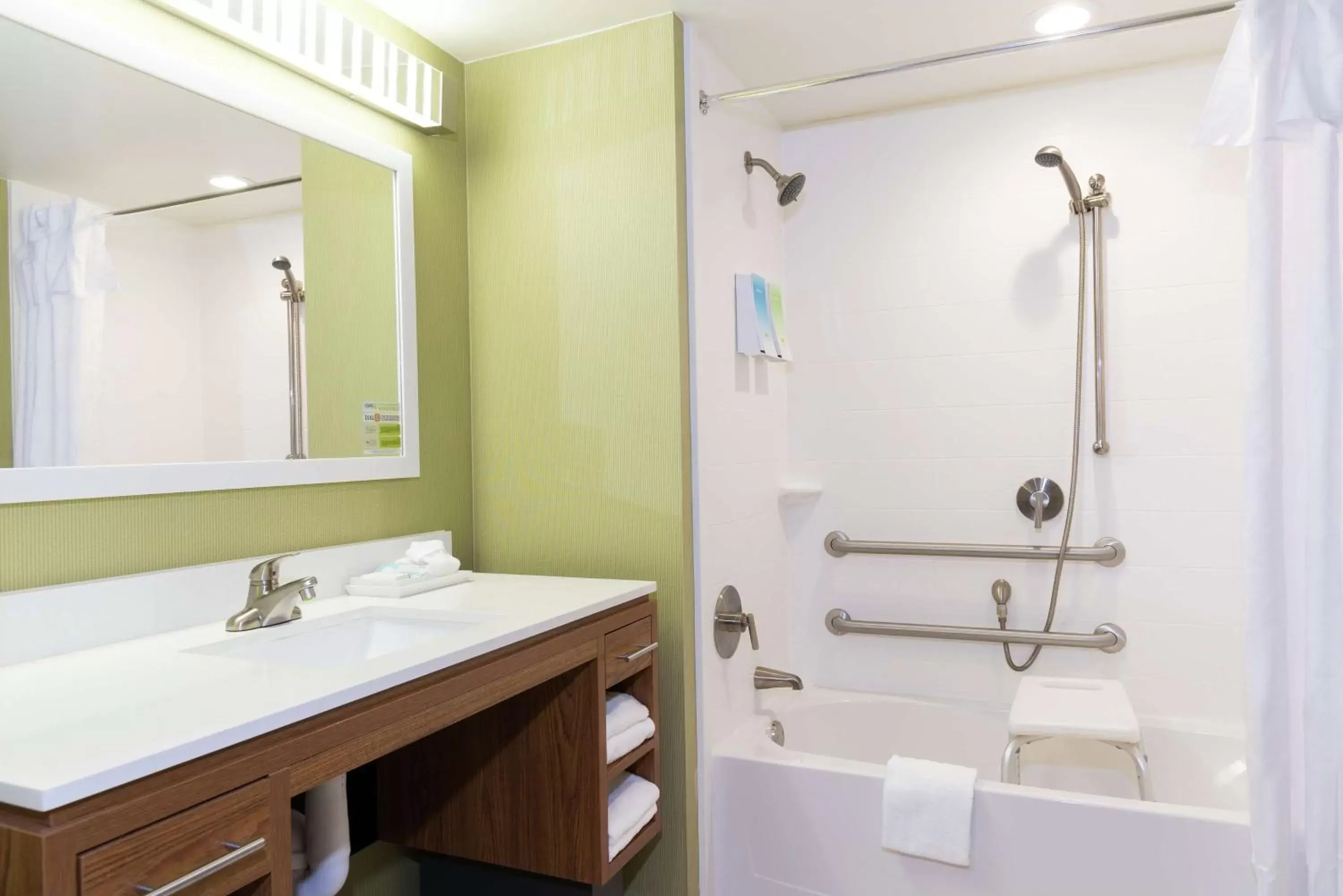 Bathroom in Home2 Suites By Hilton Nokomis