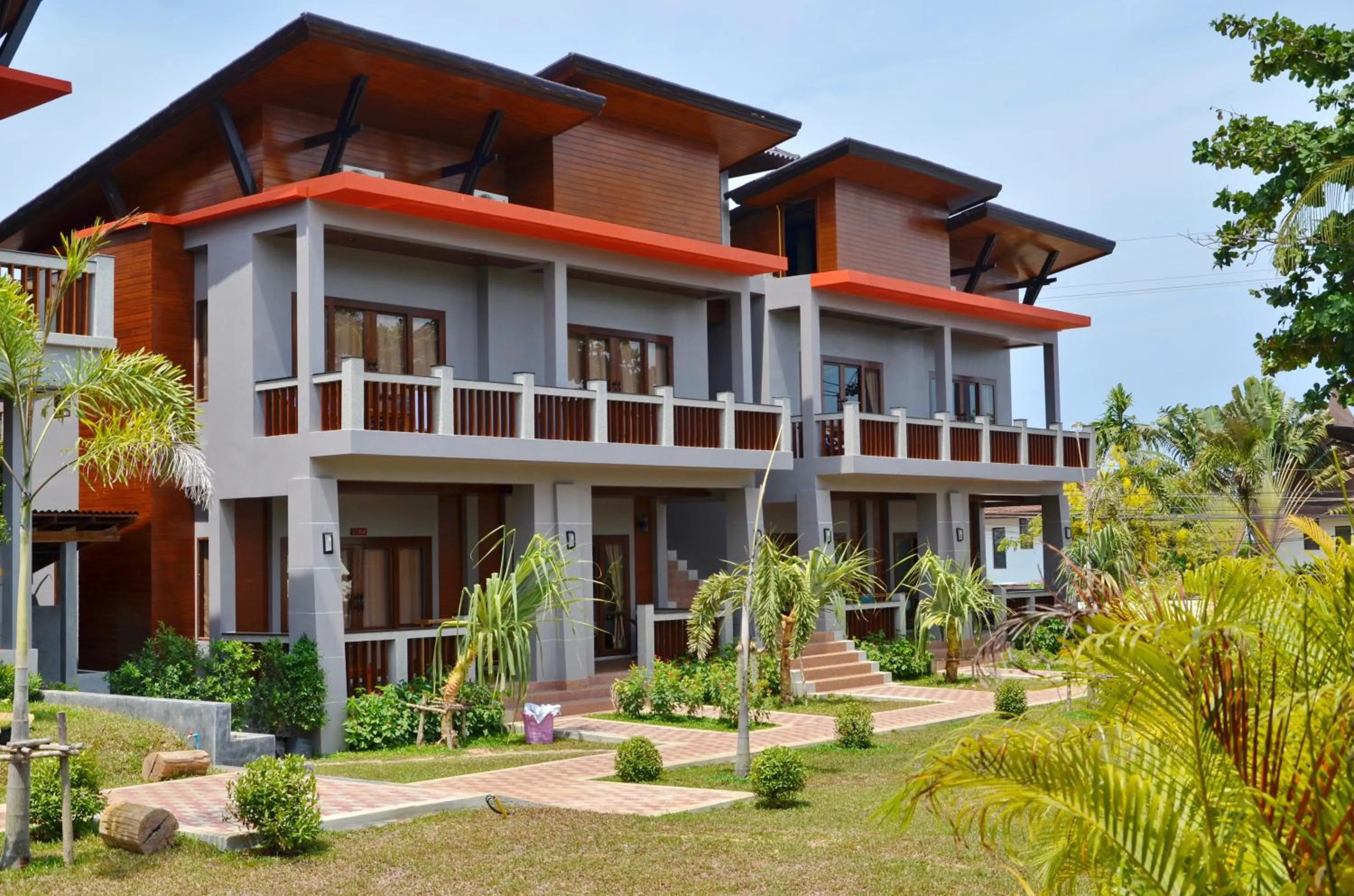 Property building in Lanta Intanin Resort - SHA Extra Plus