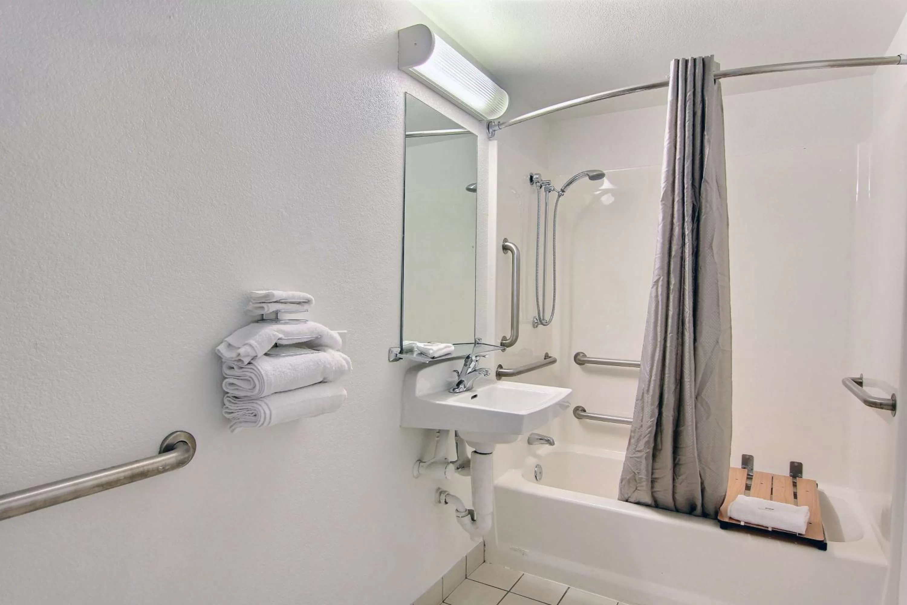 Shower in Motel 6 Austin, TX - Central Downtown UT