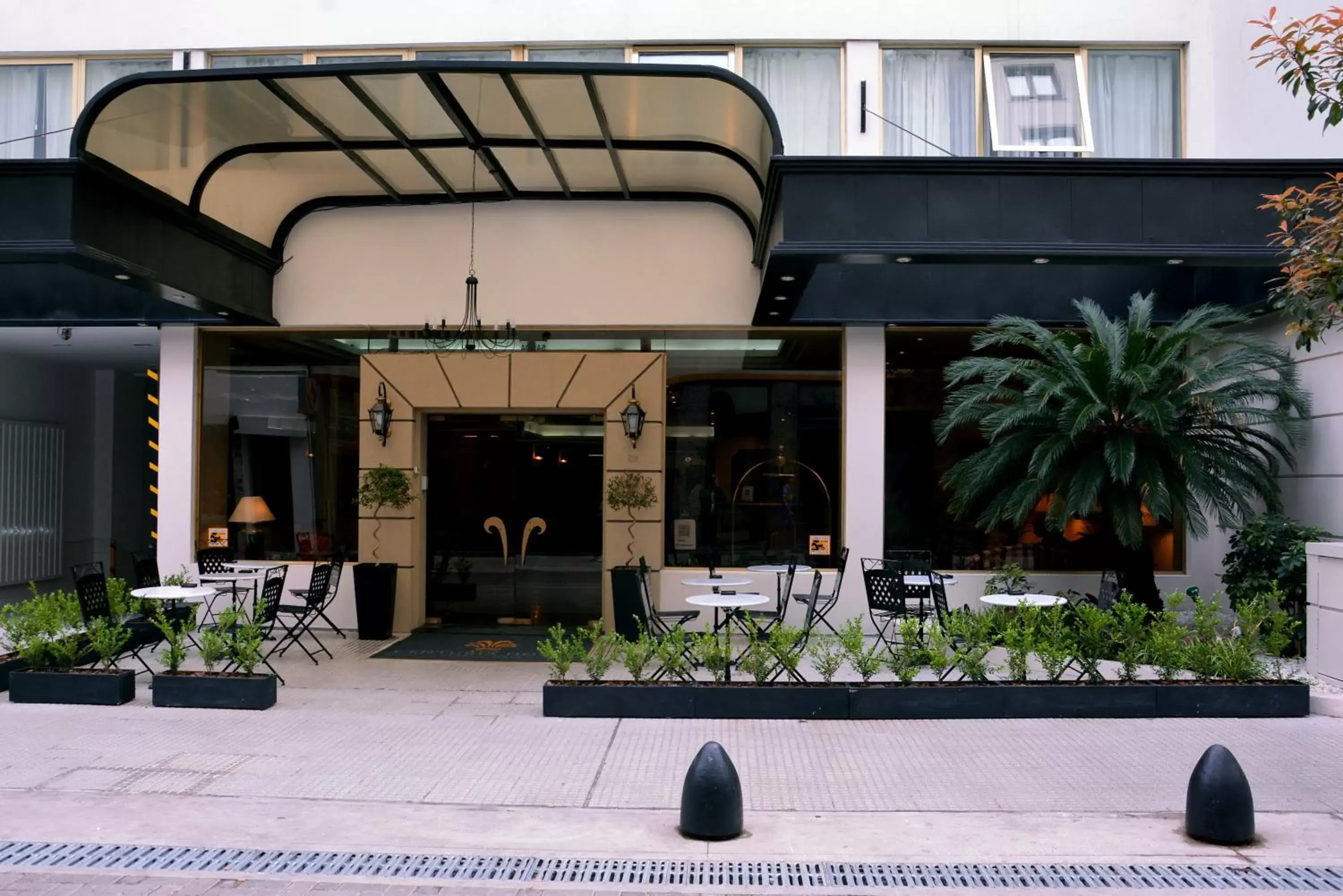 Facade/entrance in Centuria Hotel Buenos Aires