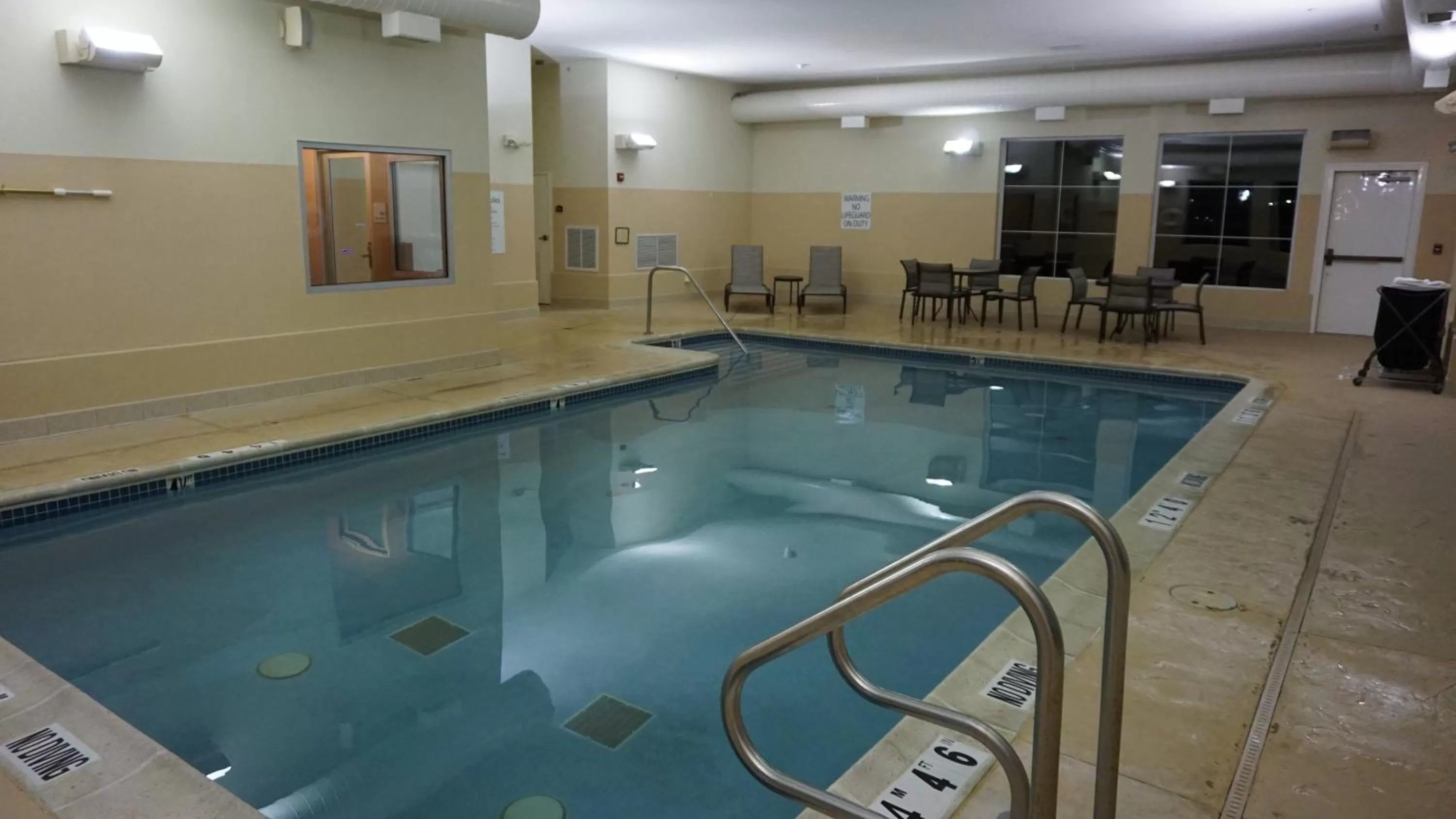 Swimming pool in Holiday Inn Express & Suites Gibson by IHG