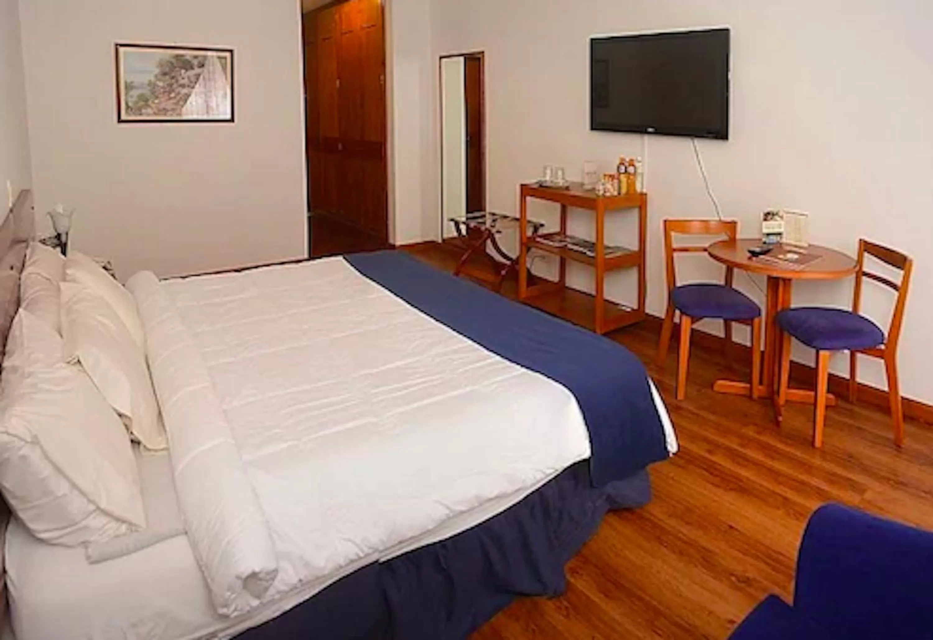 Photo of the whole room, Bed in Hotel Casa de los Fundadores