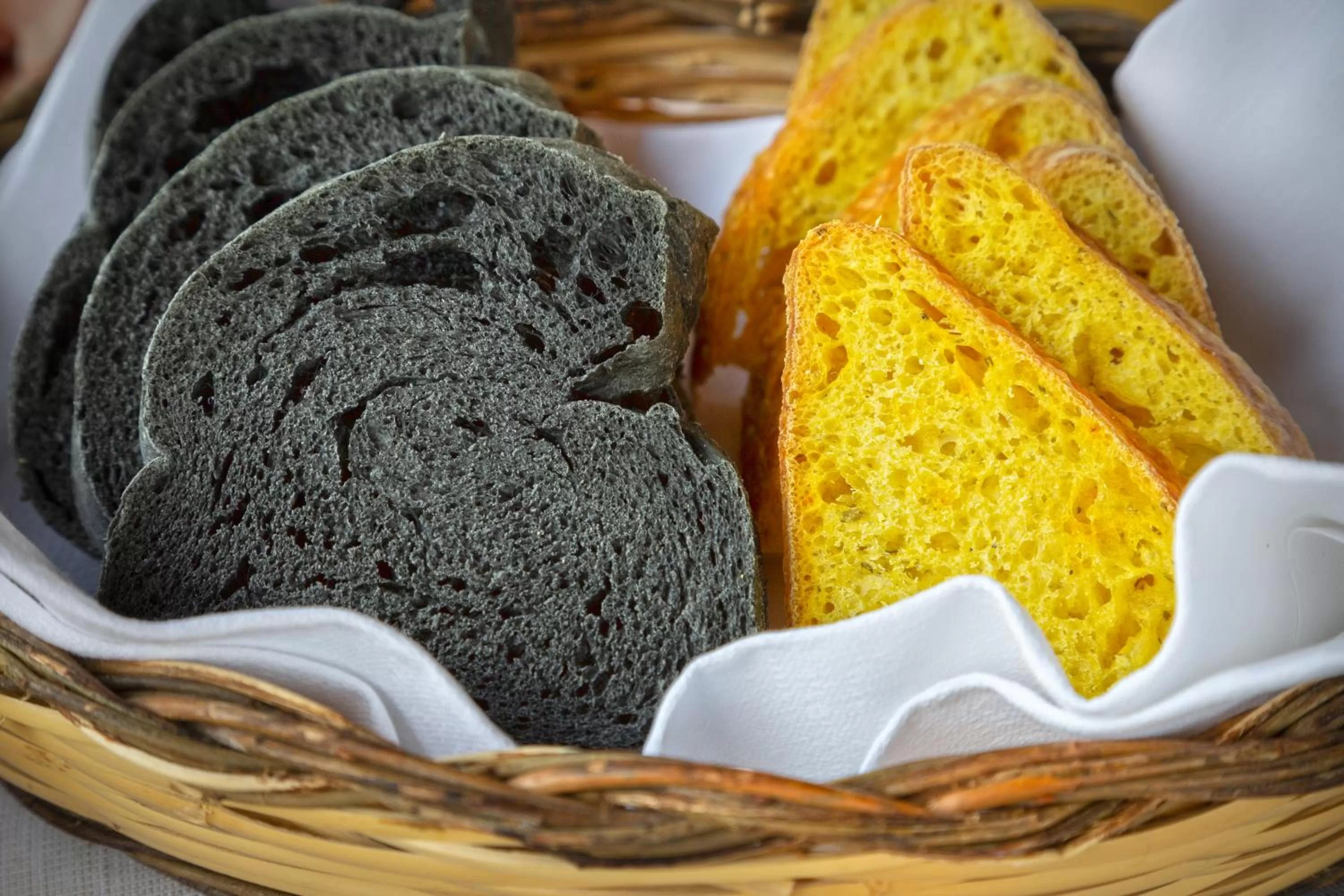 Restaurant/places to eat in Masseria Fortificata Lo Zafferaneto