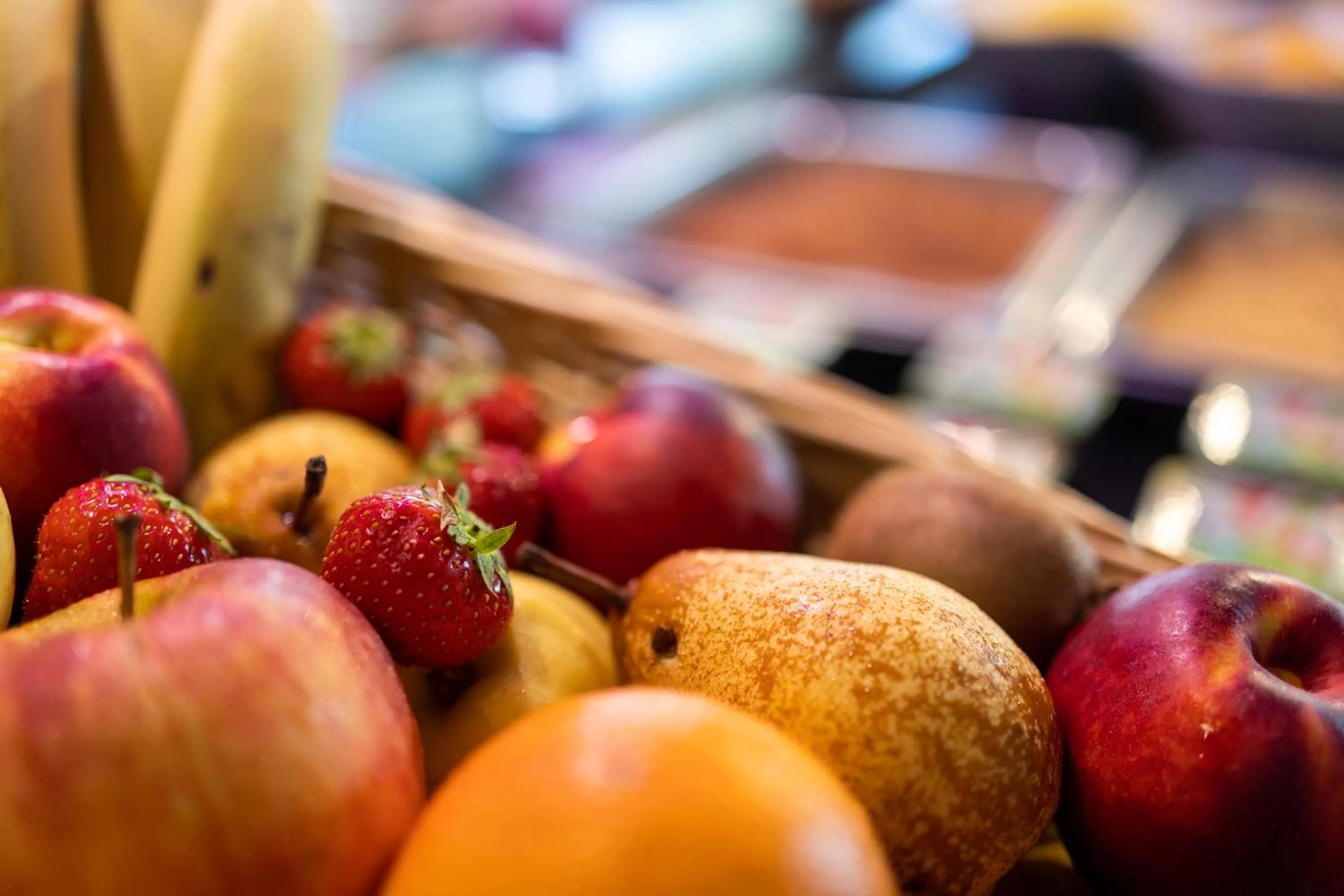 Breakfast in Hôtel restaurant Kyriad Fréjus