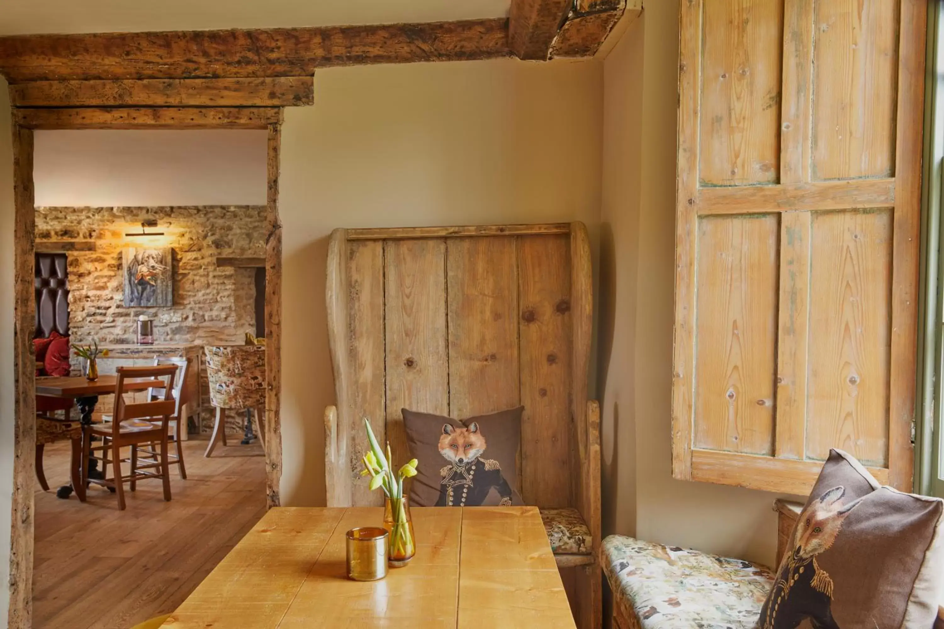 Property building, Dining Area in Full Moon Inn Rudge