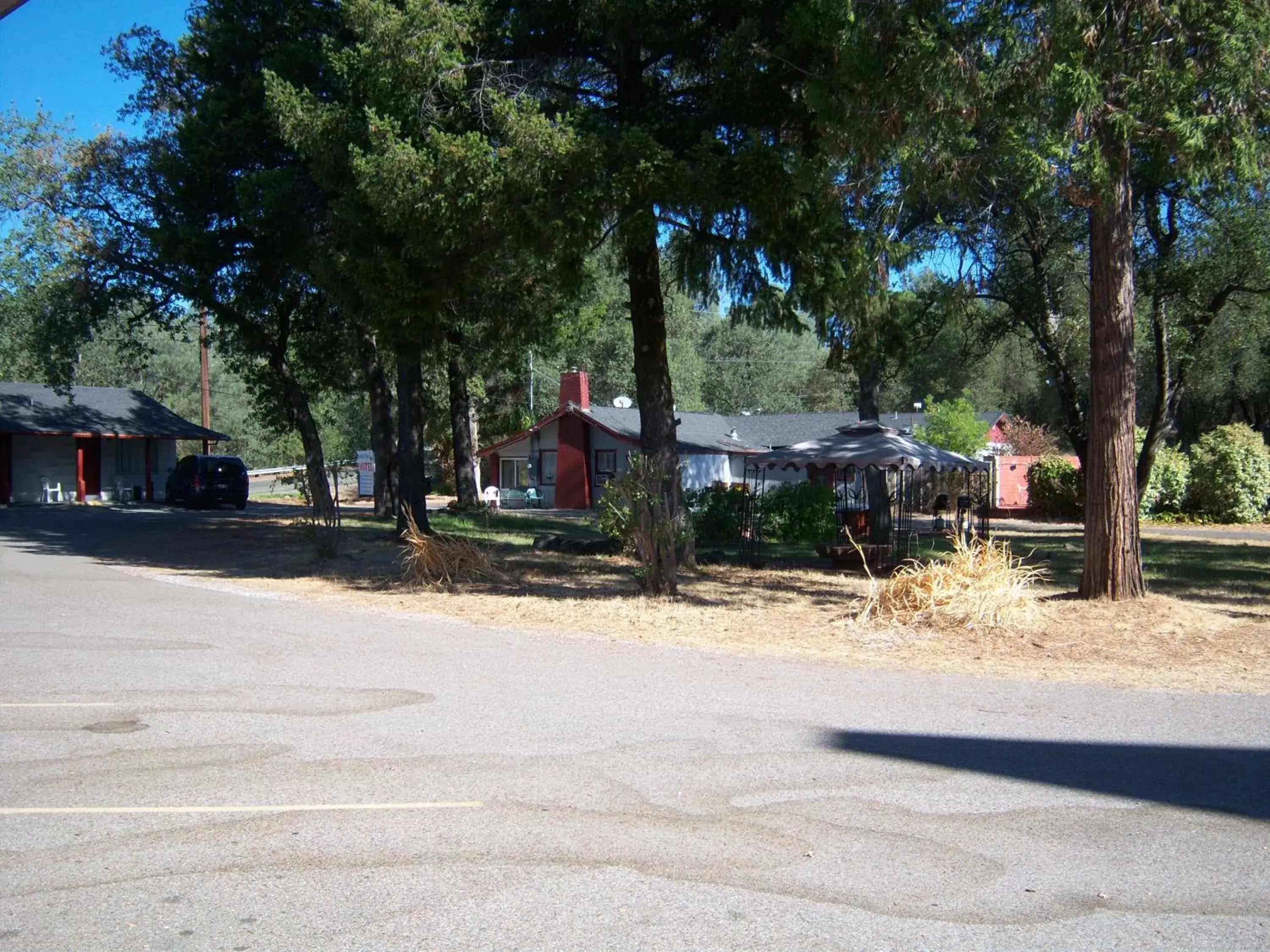 Shasta Dam Motel