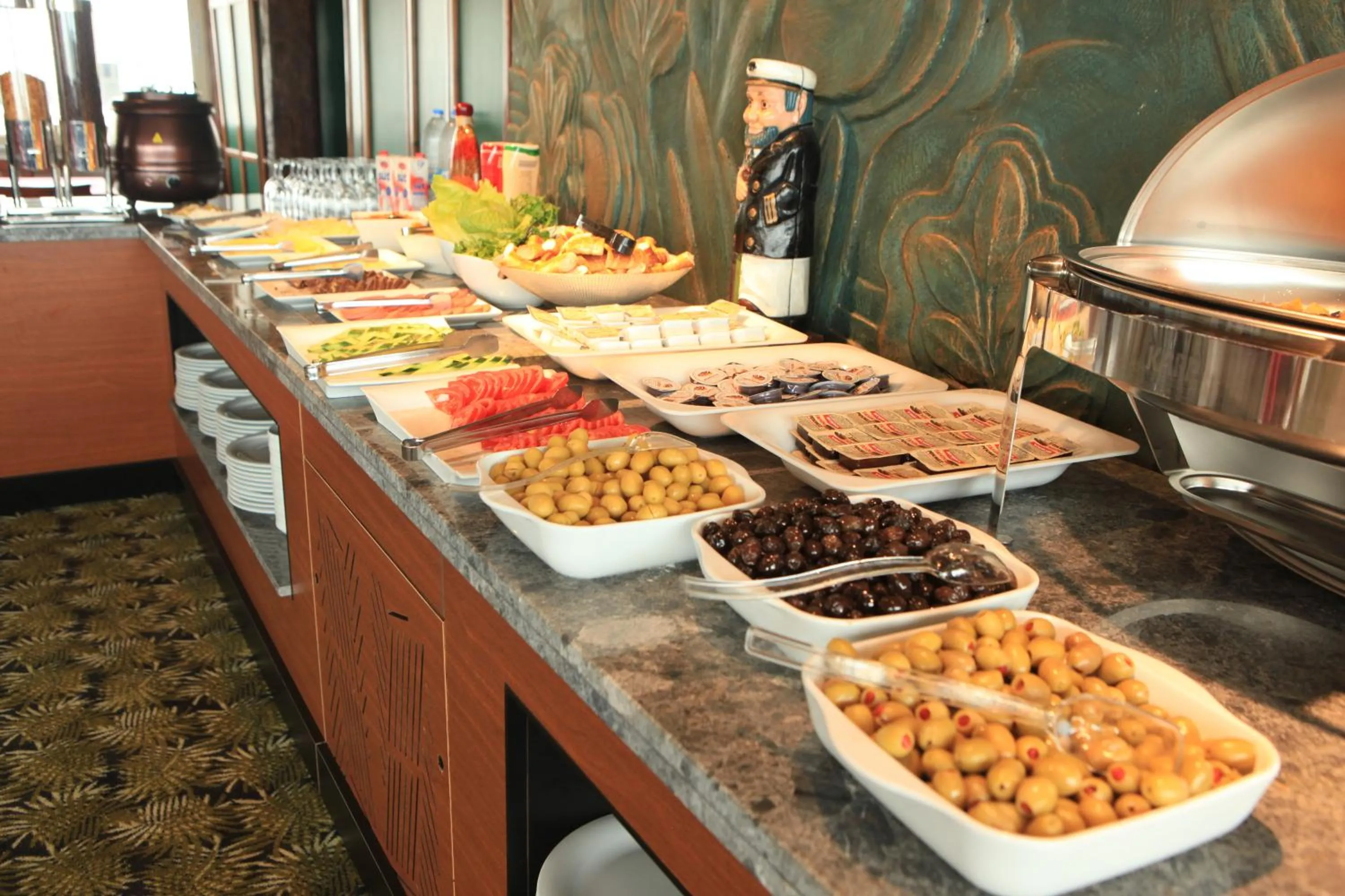 Buffet breakfast in Horon Hotel