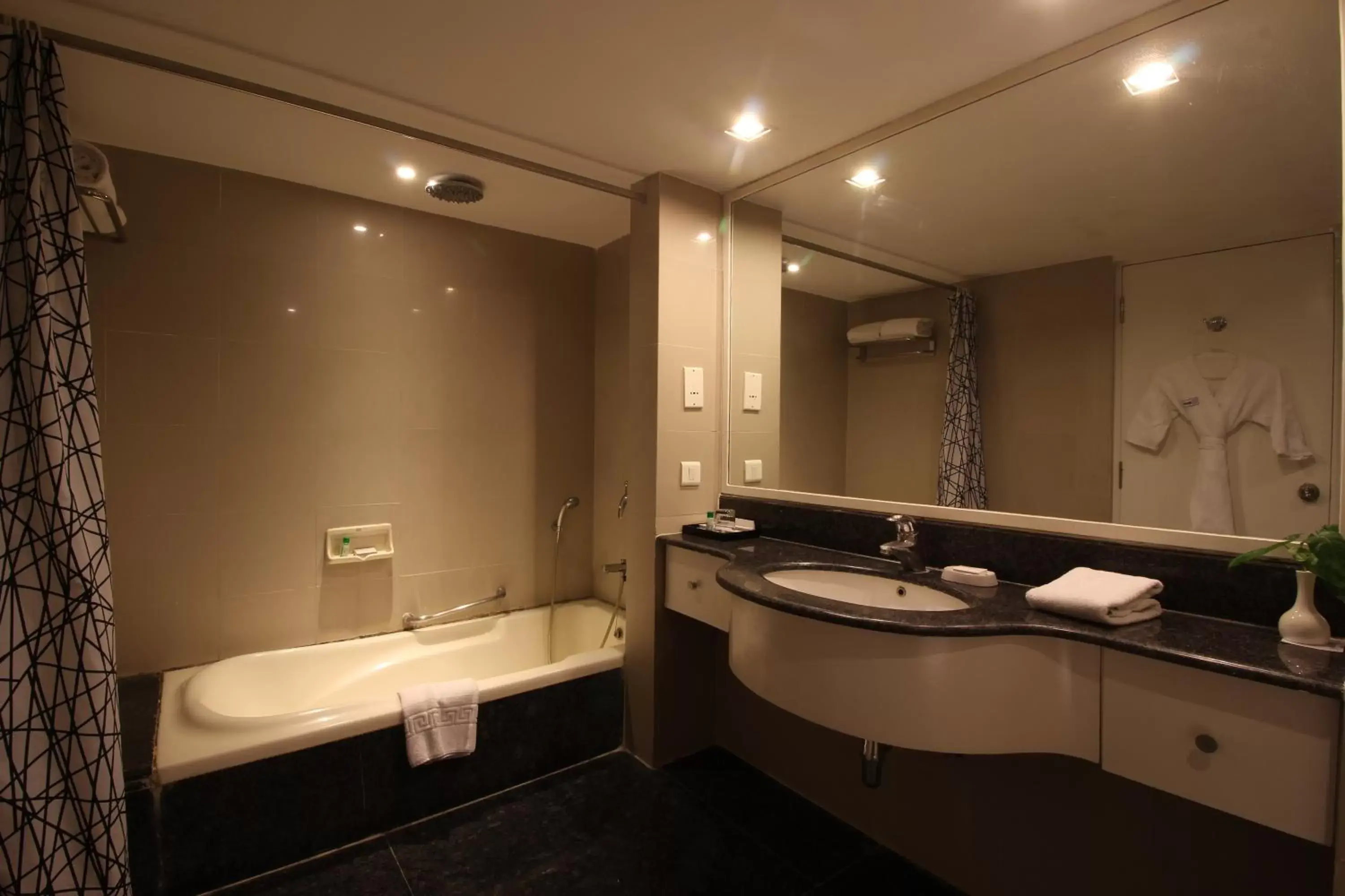 Bathroom in Hotel Minerva Grand Secunderabad